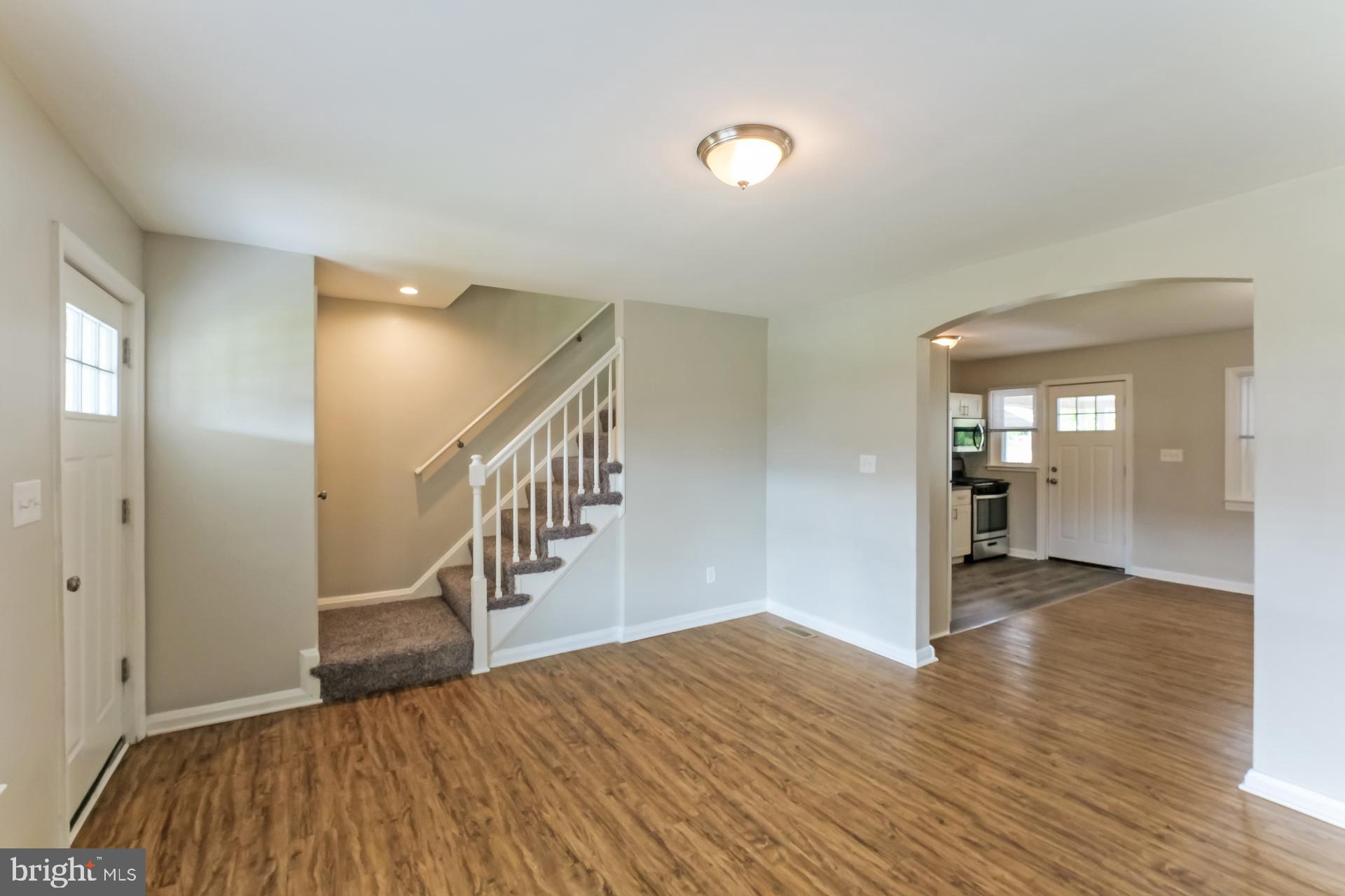 CHARLESMONT - Residential Lease