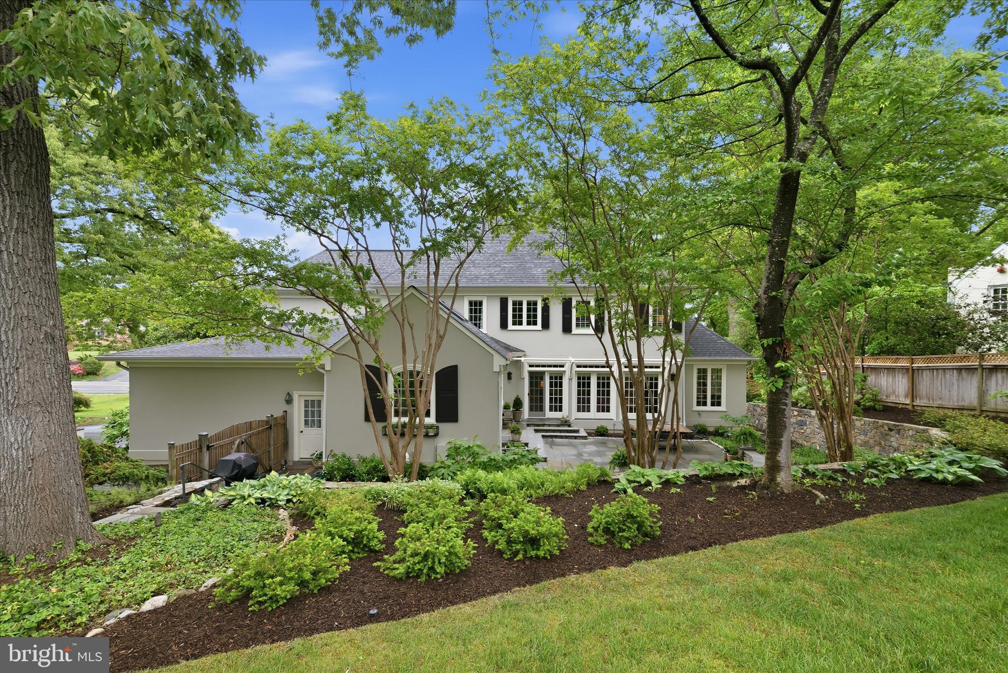 ARLINGWOOD - Residential