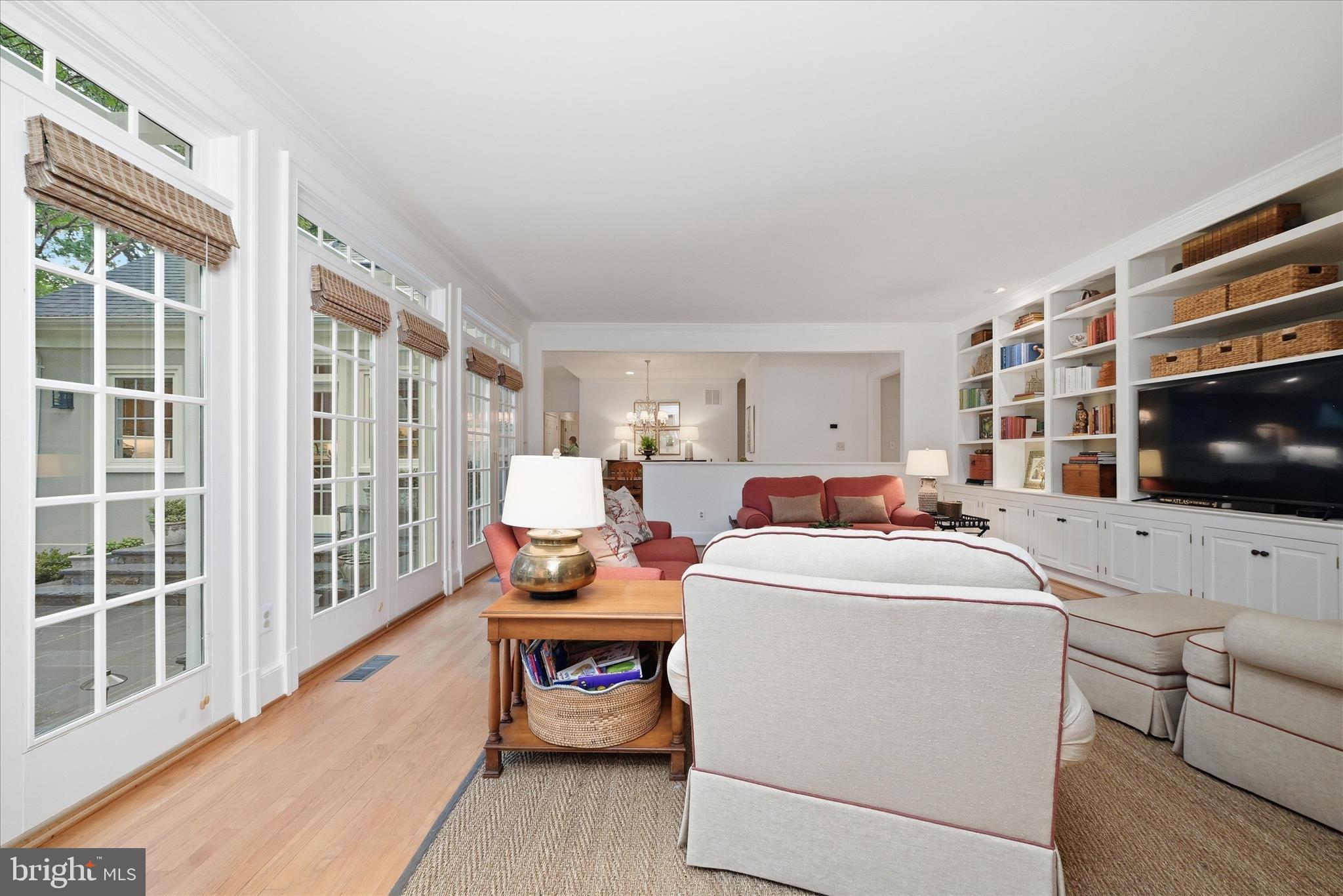 ARLINGWOOD - Residential