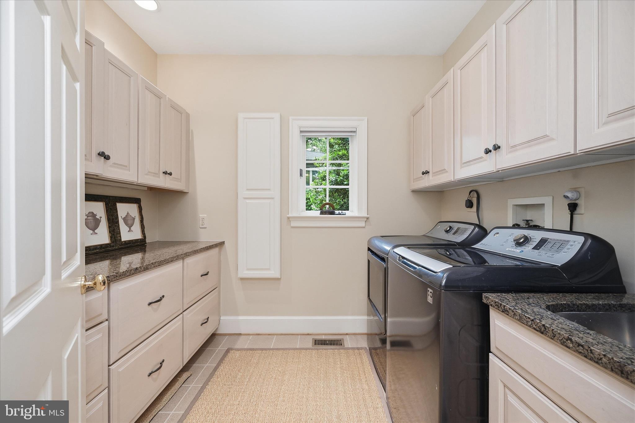 ARLINGWOOD - Residential