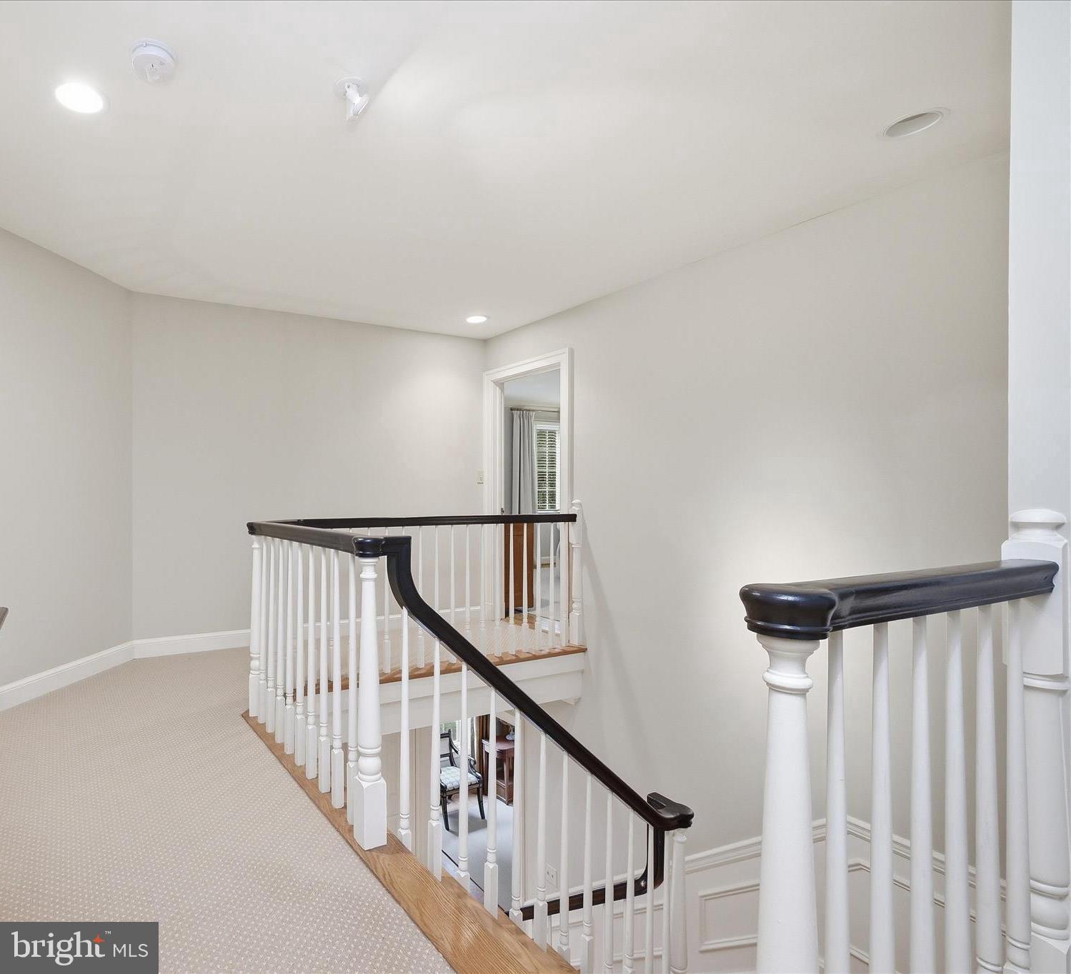 ARLINGWOOD - Residential