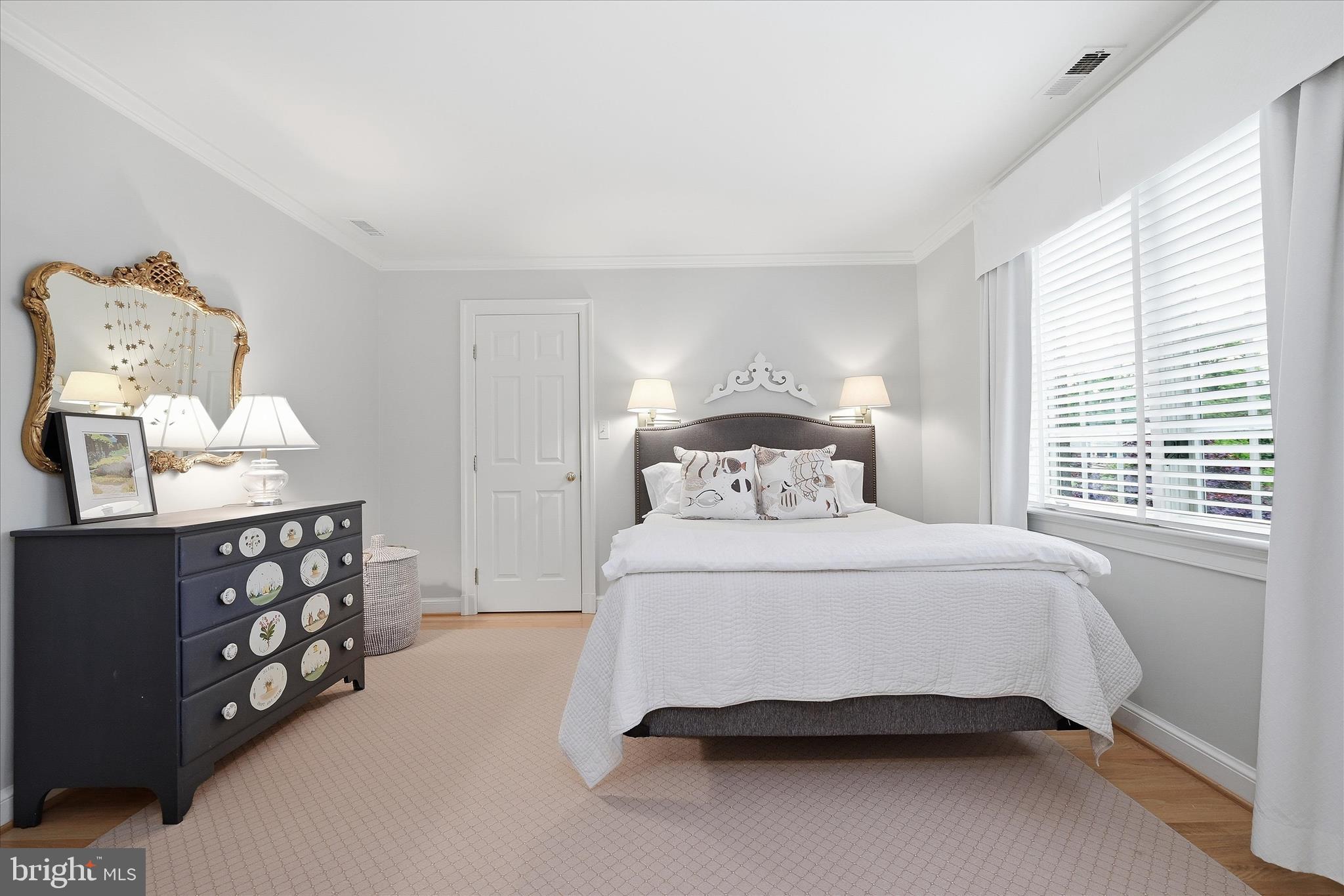 ARLINGWOOD - Residential