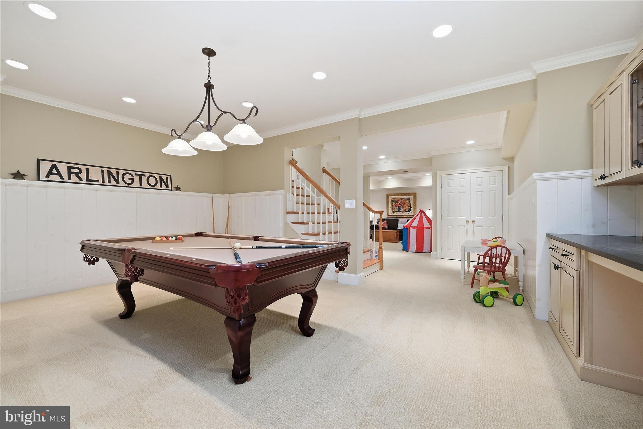 ARLINGWOOD - Residential