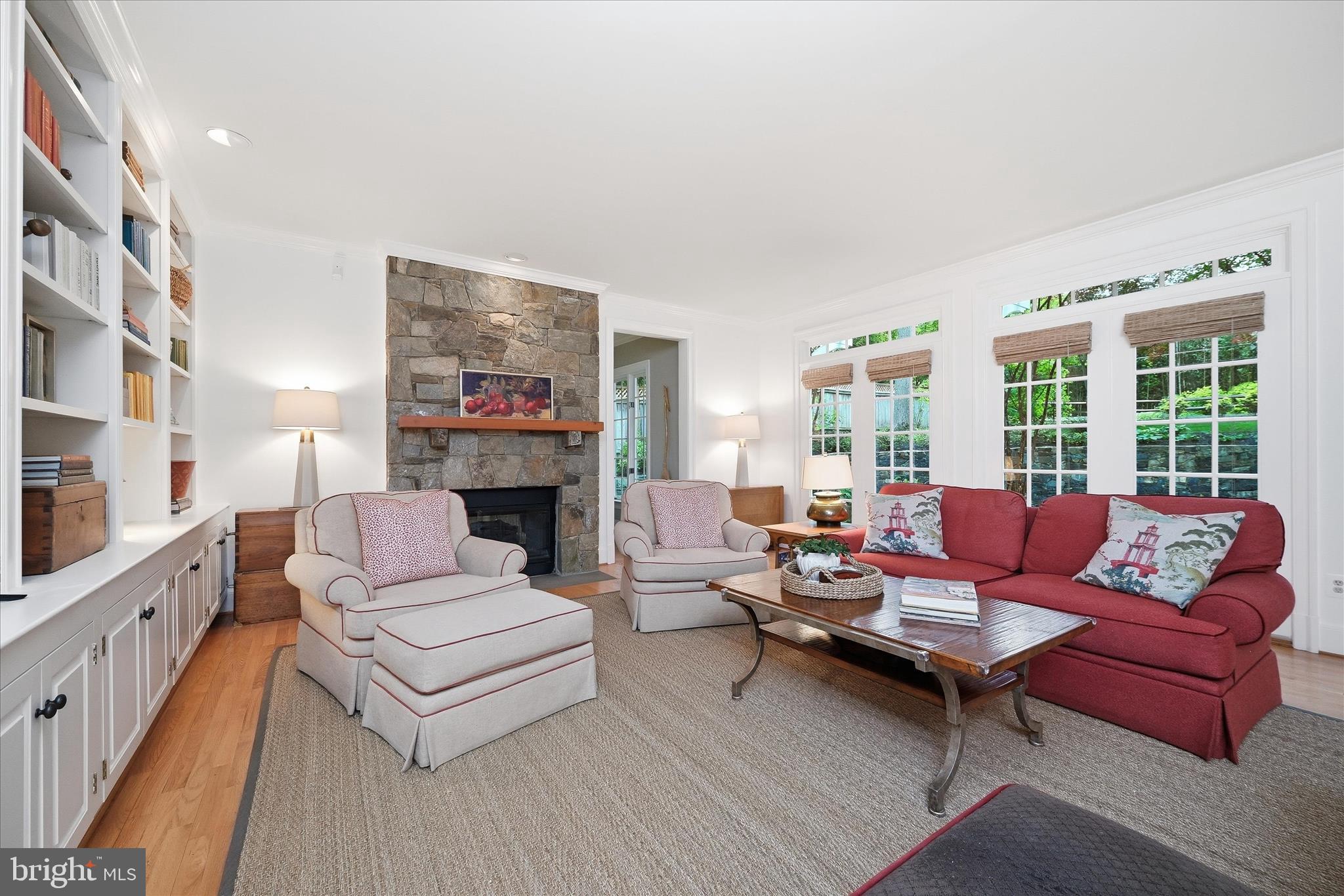 ARLINGWOOD - Residential