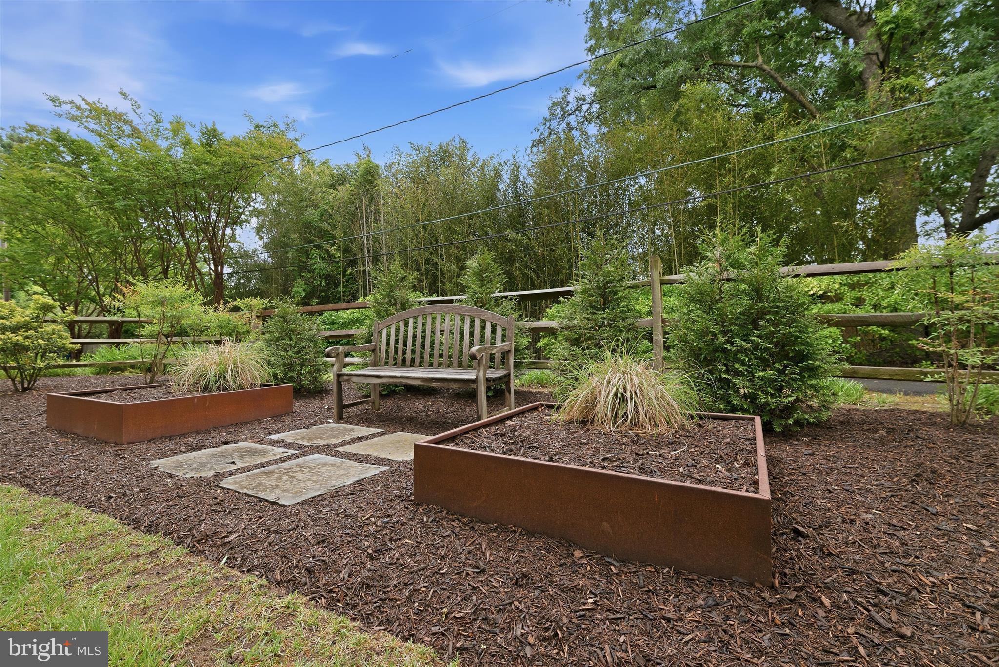 ARLINGWOOD - Residential