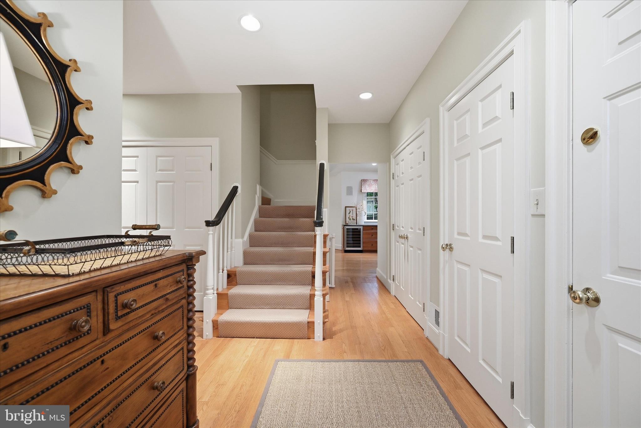 ARLINGWOOD - Residential
