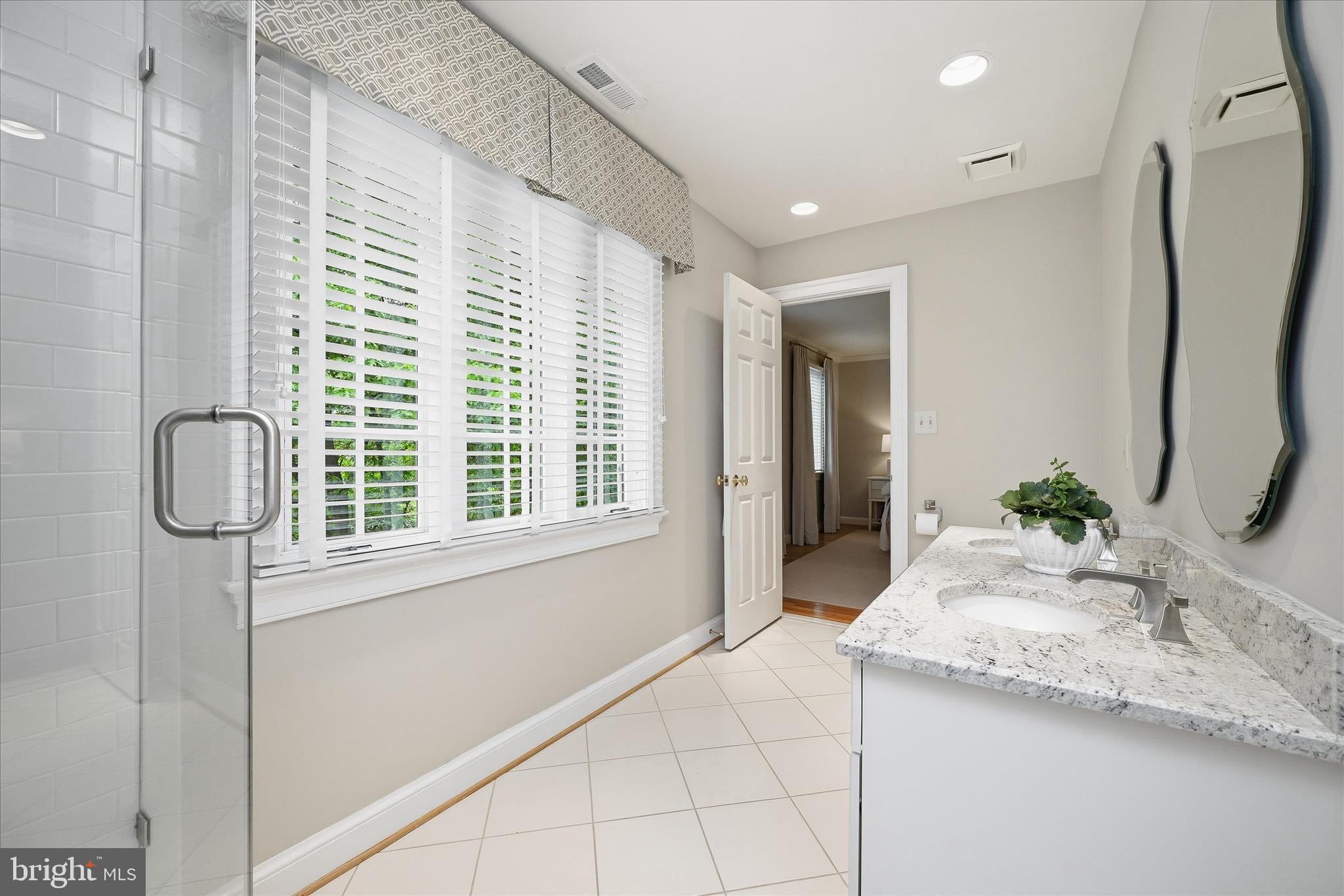 ARLINGWOOD - Residential
