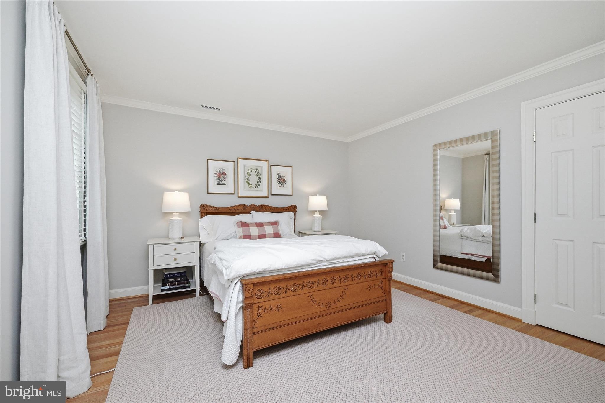 ARLINGWOOD - Residential