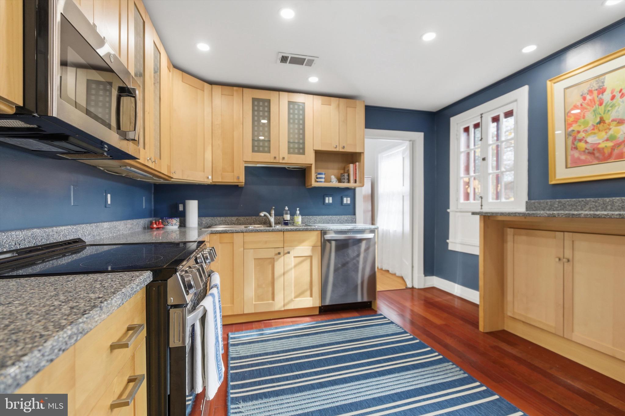 GARDENS OF GUILFORD - Residential