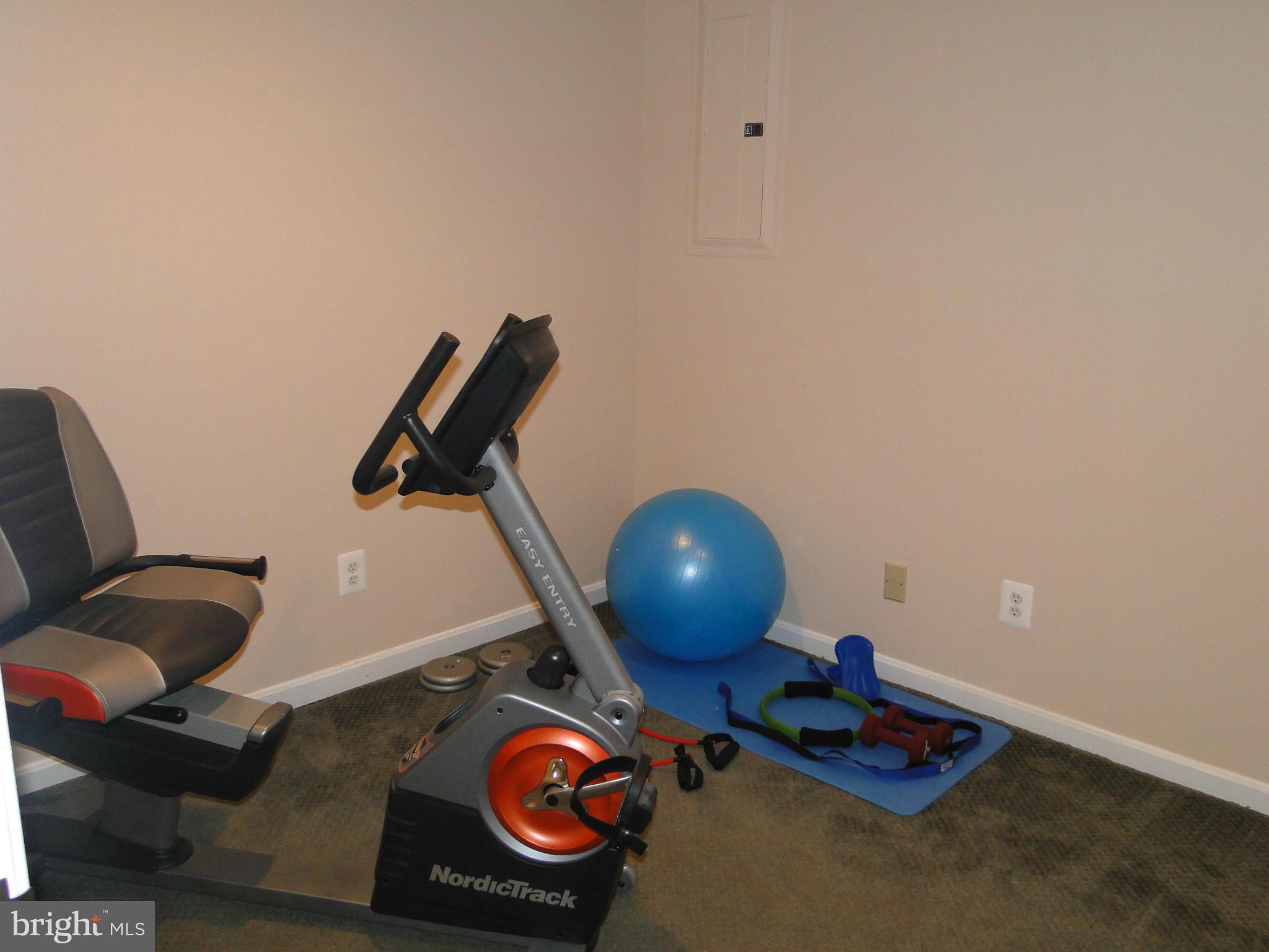 WOODMORE SOUTH - Residential