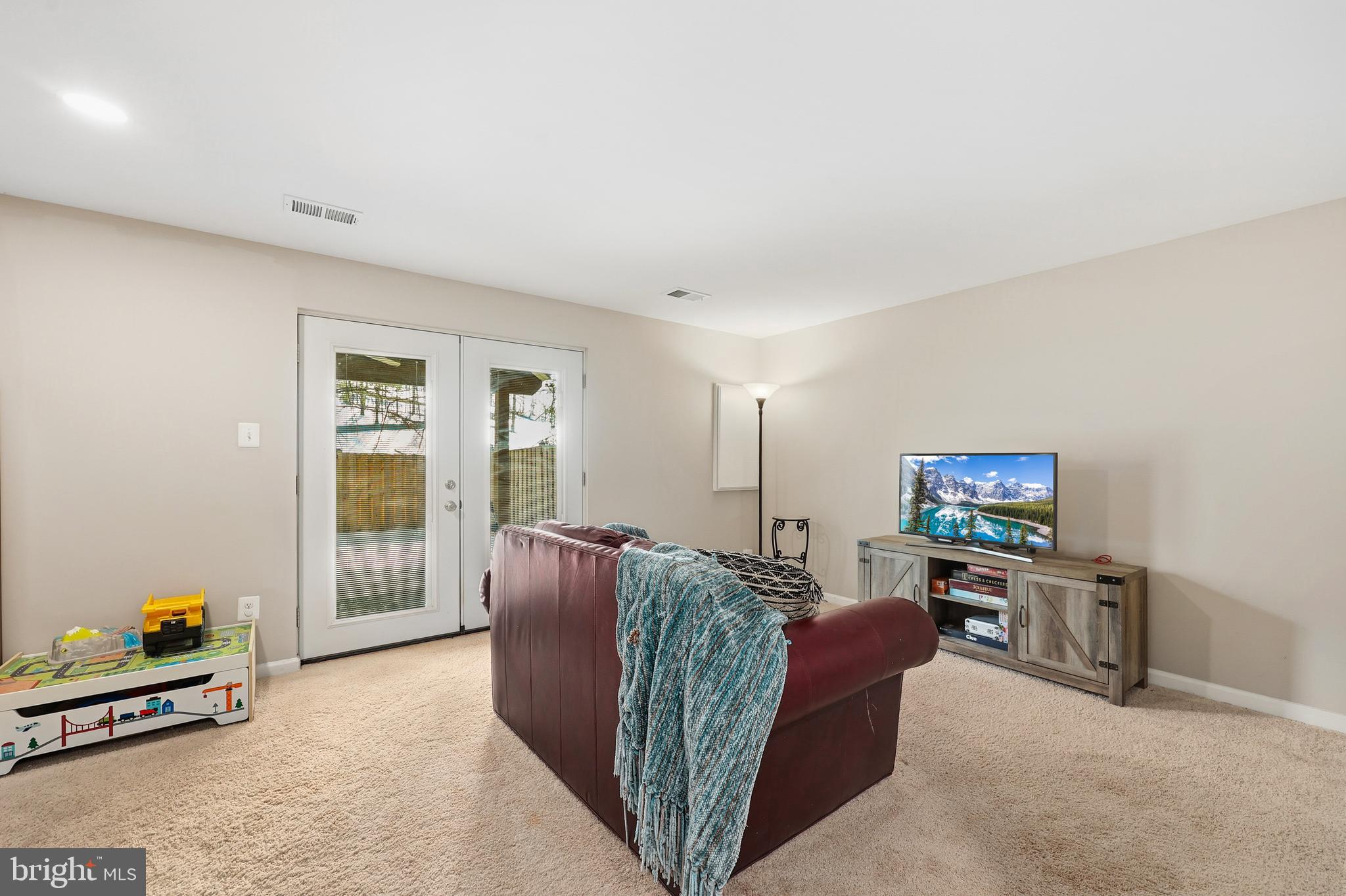 SOUTH BRIDGE - Residential