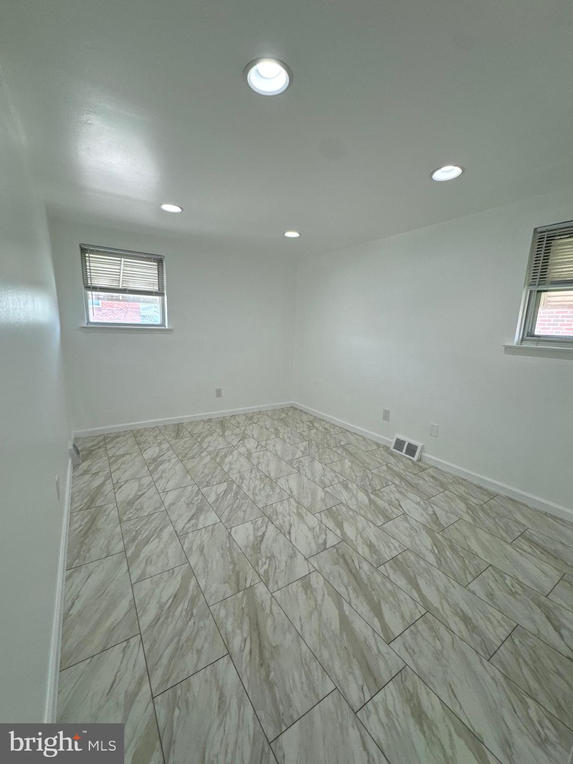 BUSTLETON - Residential Lease