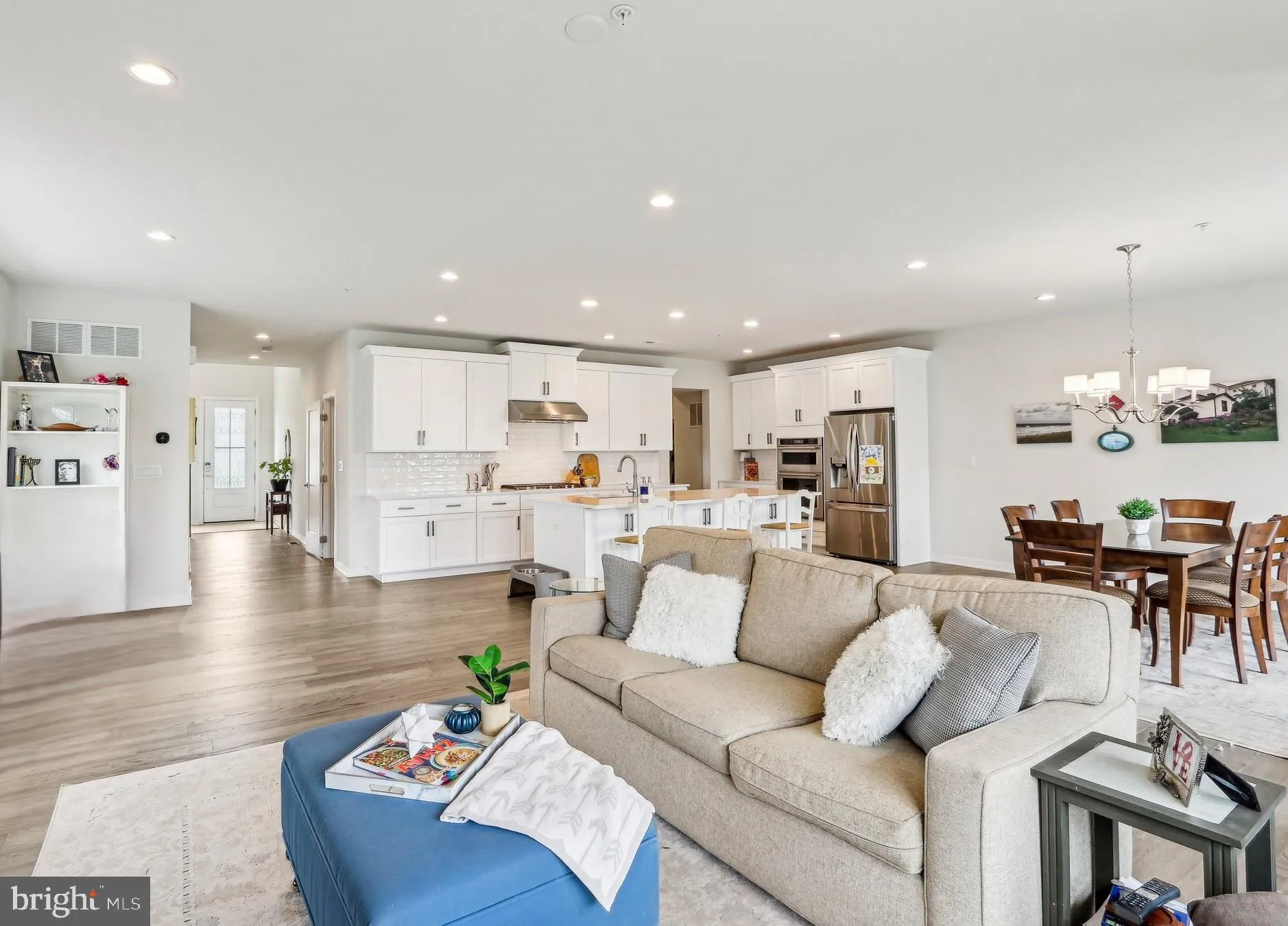 Warrington, Pennsylvania 18976, United States, 3 Bedrooms Bedrooms, ,4 BathroomsBathrooms,Residential,Active,144692