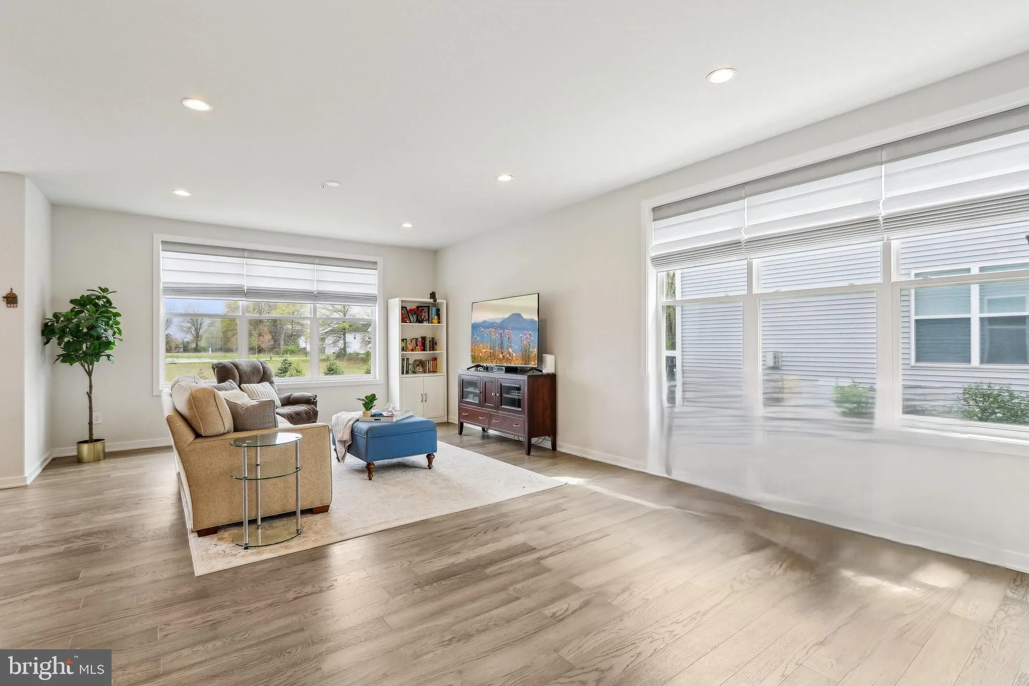 Warrington, Pennsylvania 18976, United States, 3 Bedrooms Bedrooms, ,4 BathroomsBathrooms,Residential,Active,144692