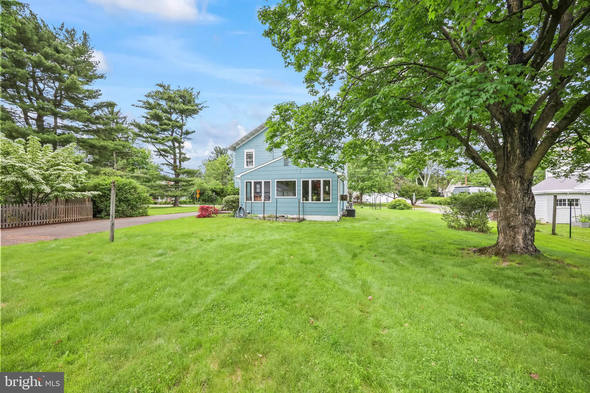 Rocky Hill, New Jersey 08553, United States, 3 Bedrooms Bedrooms, ,3 BathroomsBathrooms,Residential,Active,139302