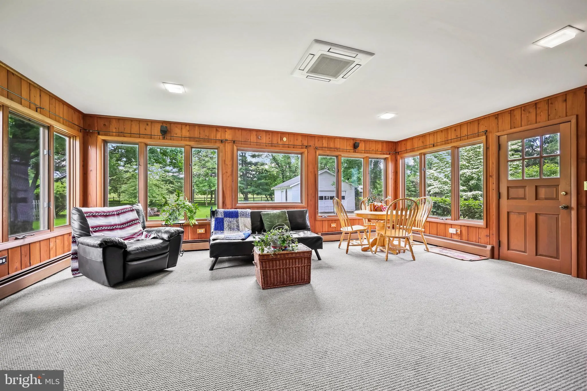 Rocky Hill, New Jersey 08553, United States, 3 Bedrooms Bedrooms, ,3 BathroomsBathrooms,Residential,Active,139302