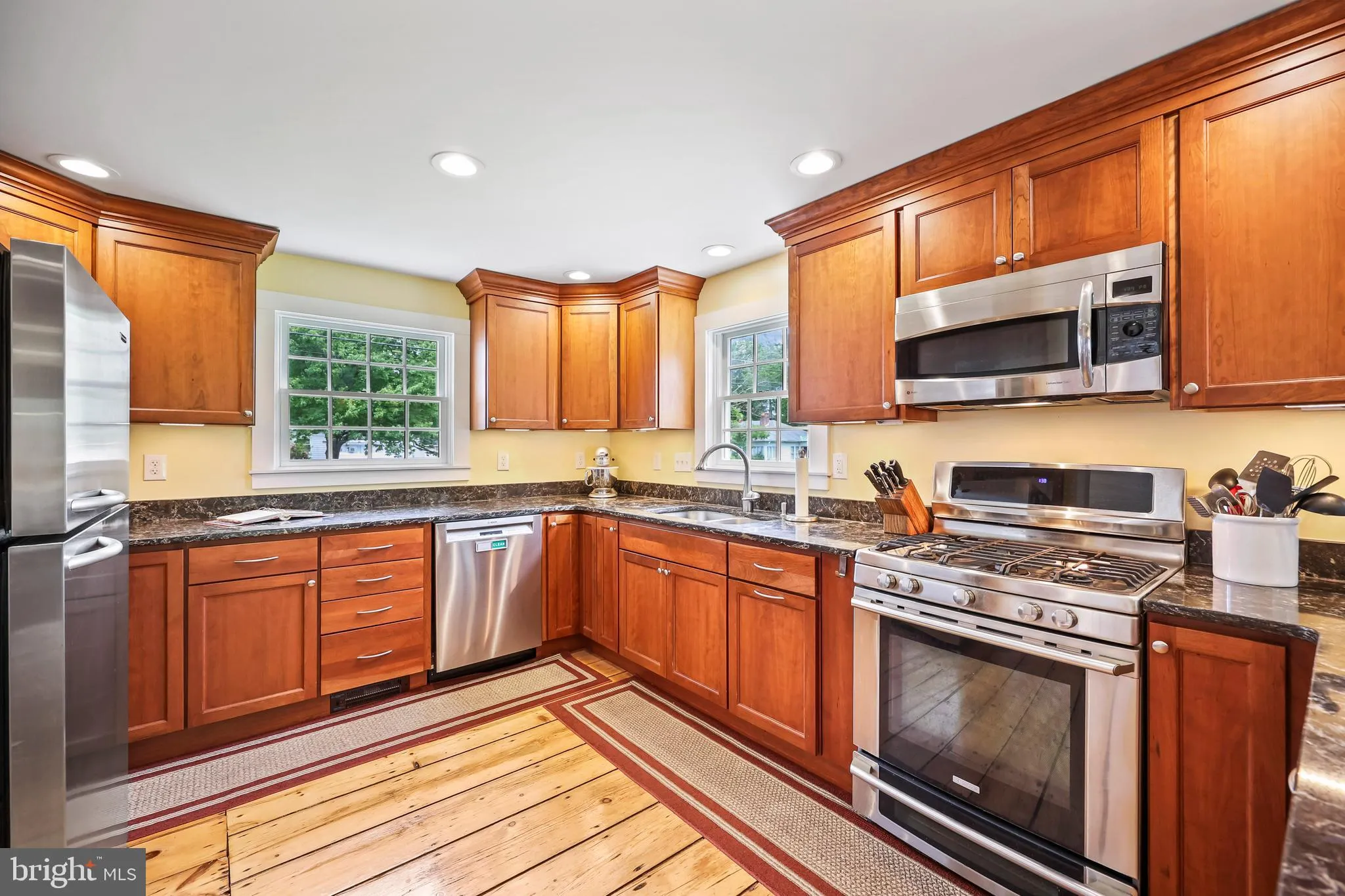 Rocky Hill, New Jersey 08553, United States, 3 Bedrooms Bedrooms, ,3 BathroomsBathrooms,Residential,Active,139302