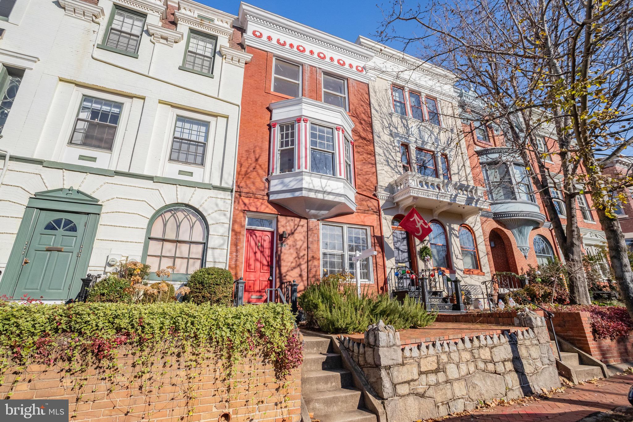 136 E STREET SE