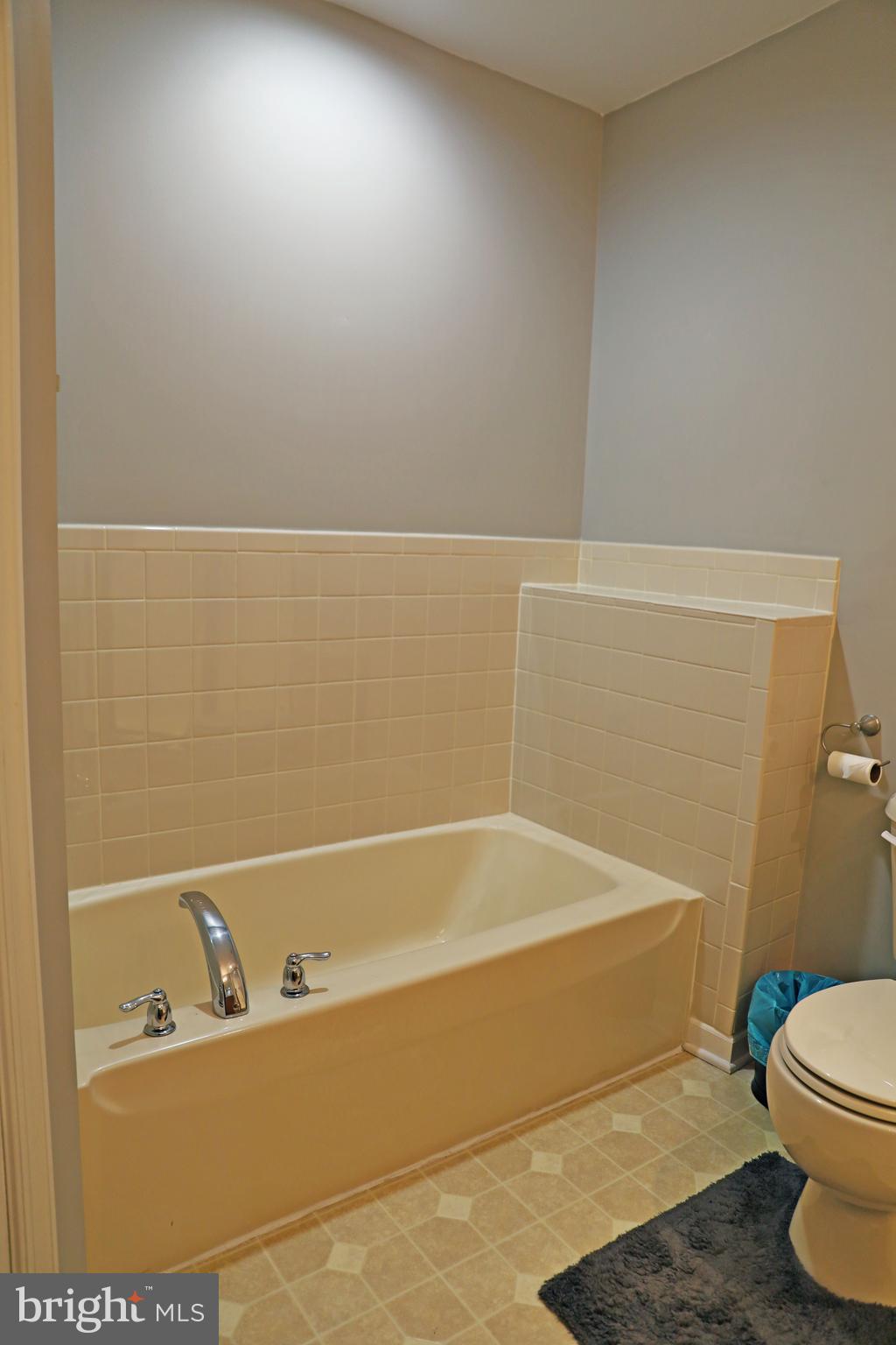 FAIRWAYS WEST - Residential