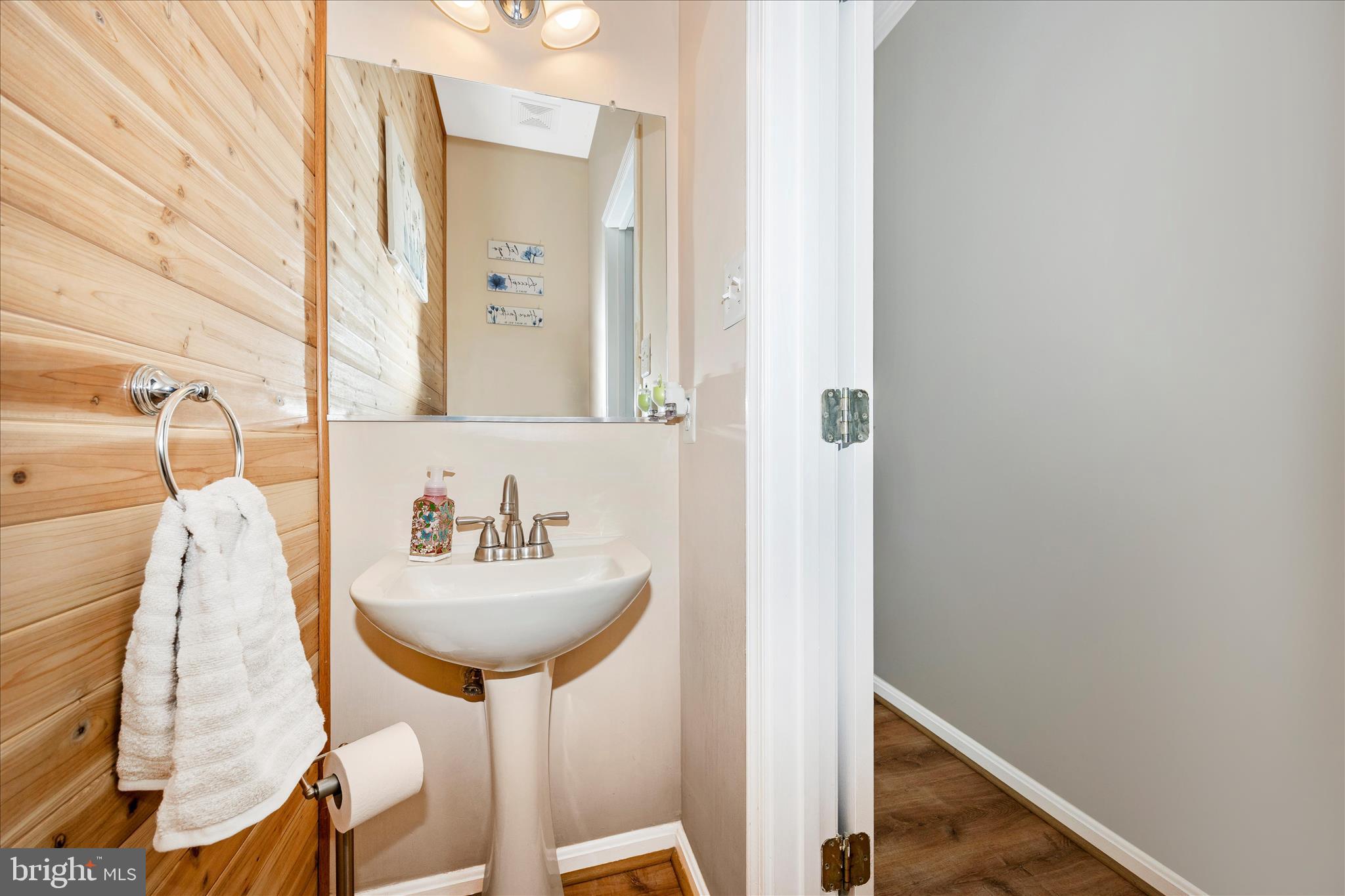 BRYNWOOD HILLS - Residential