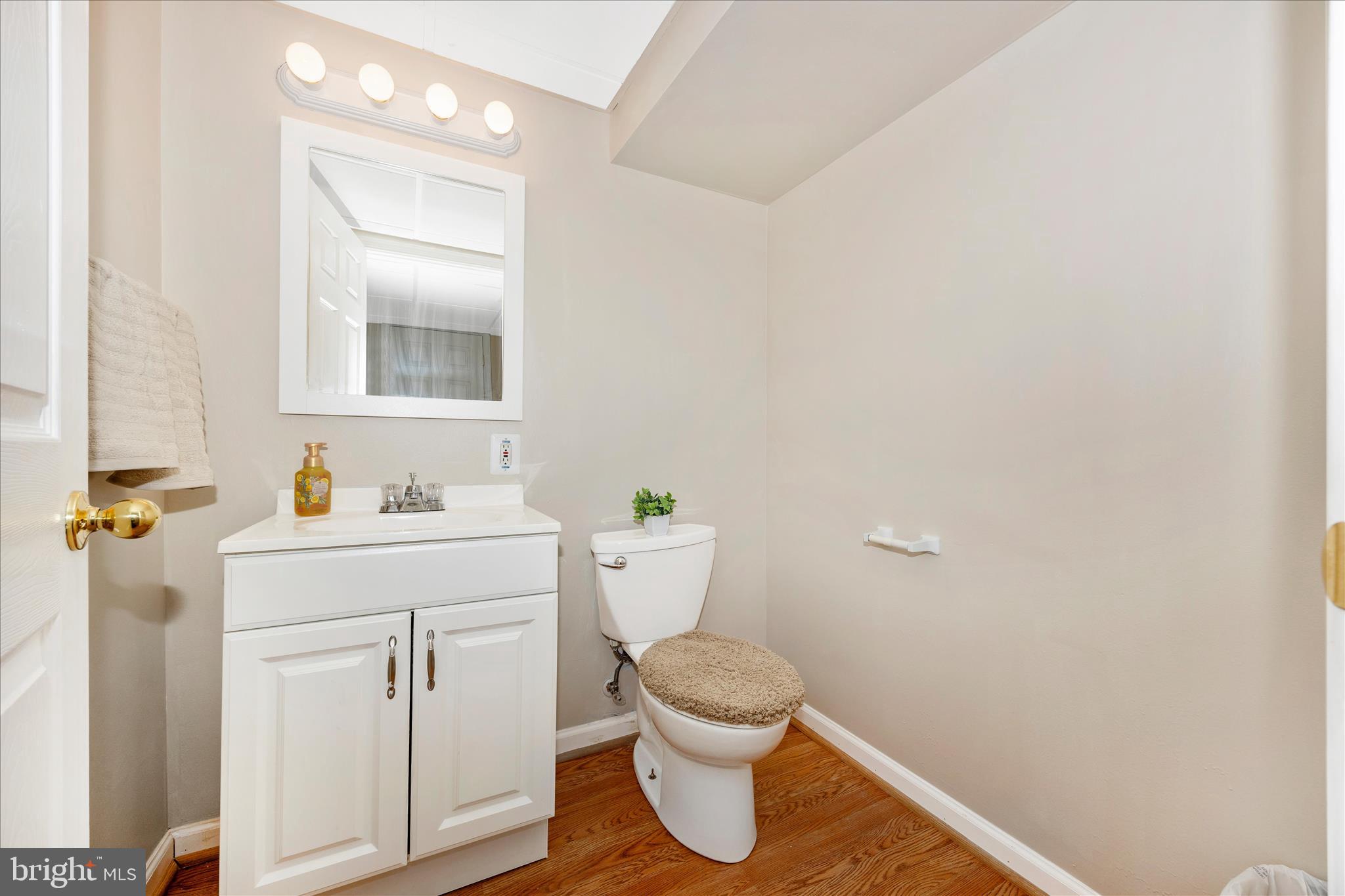 BRYNWOOD HILLS - Residential