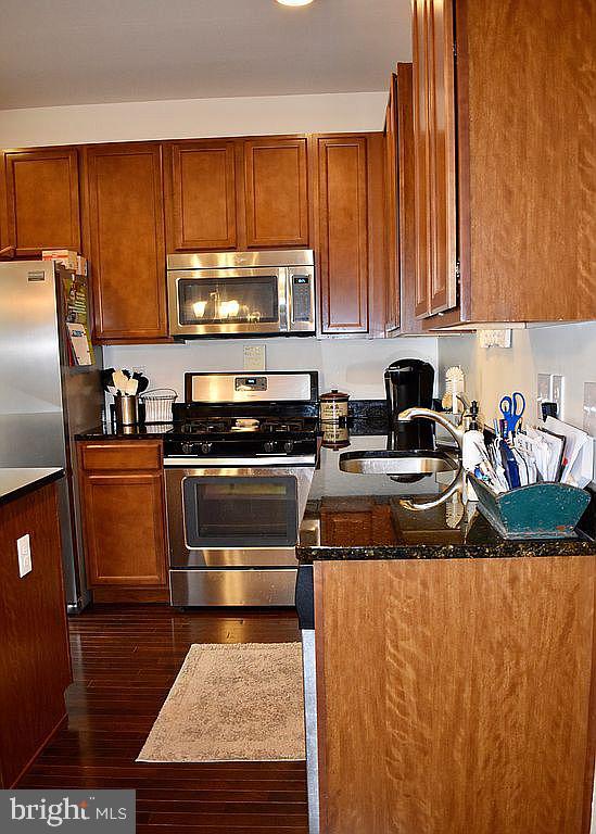CARRIAGE HILL - Residential Lease