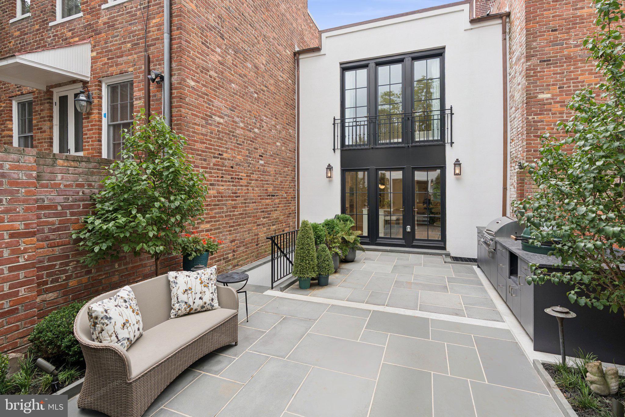GEORGETOWN - Residential