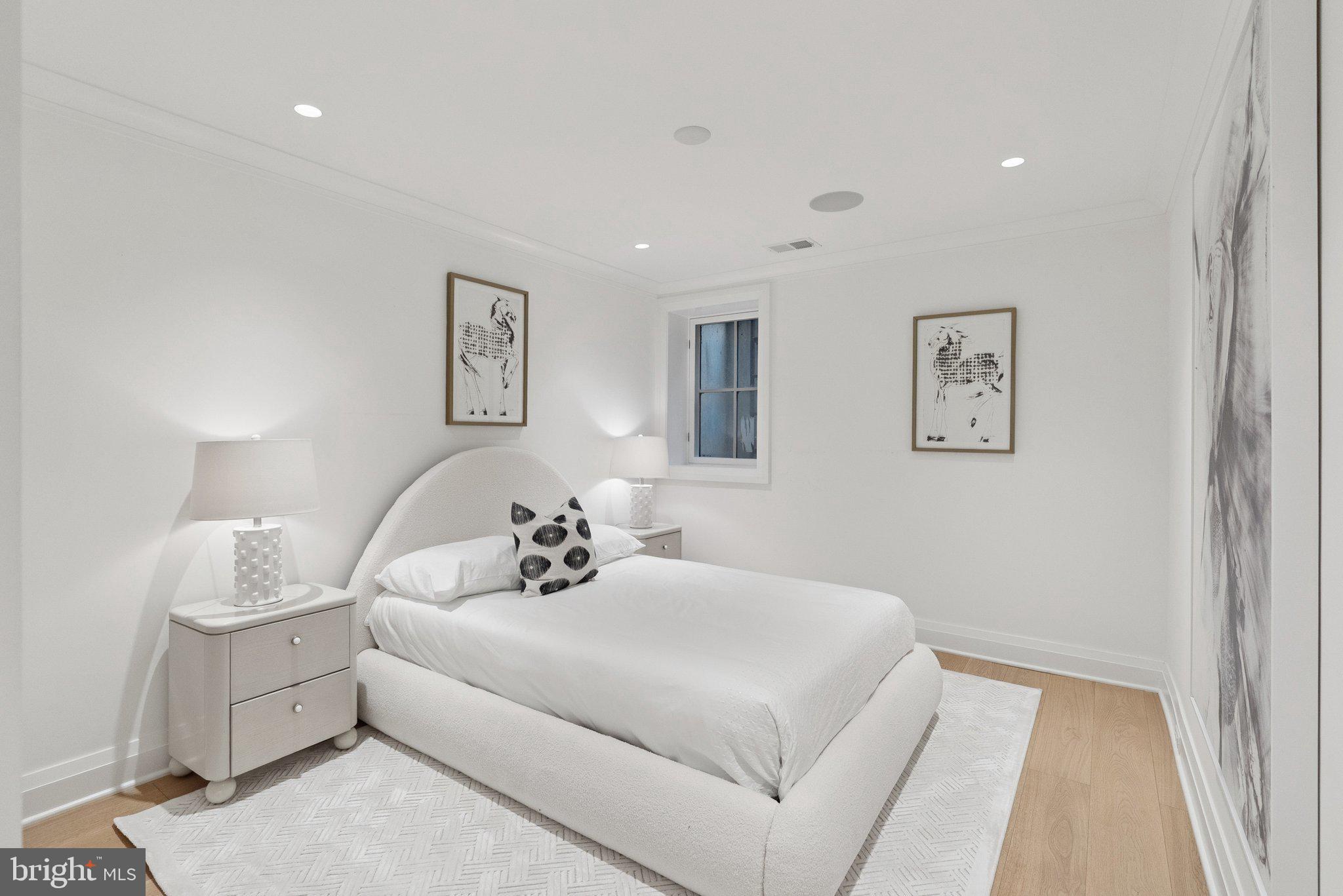 GEORGETOWN - Residential