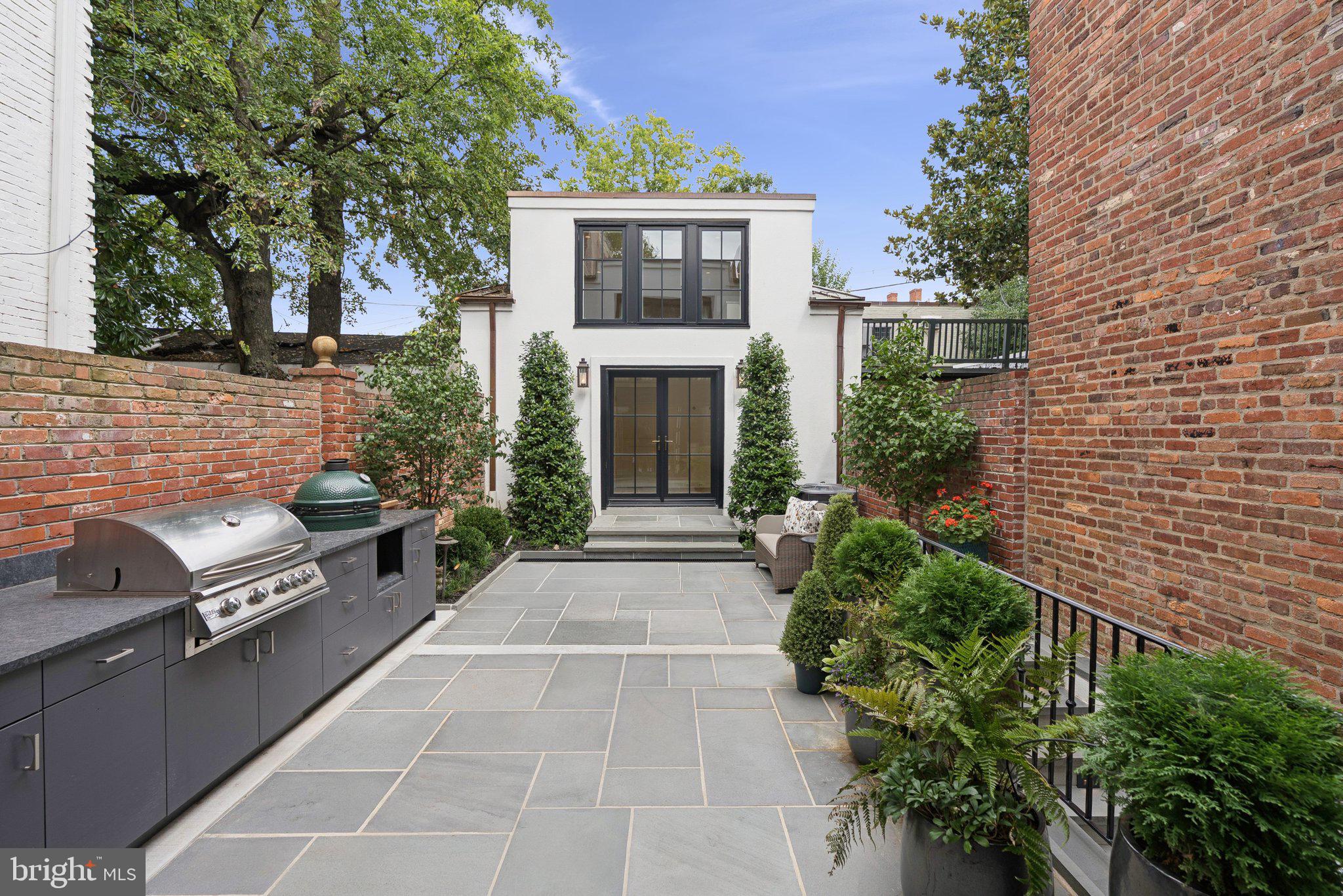 GEORGETOWN - Residential