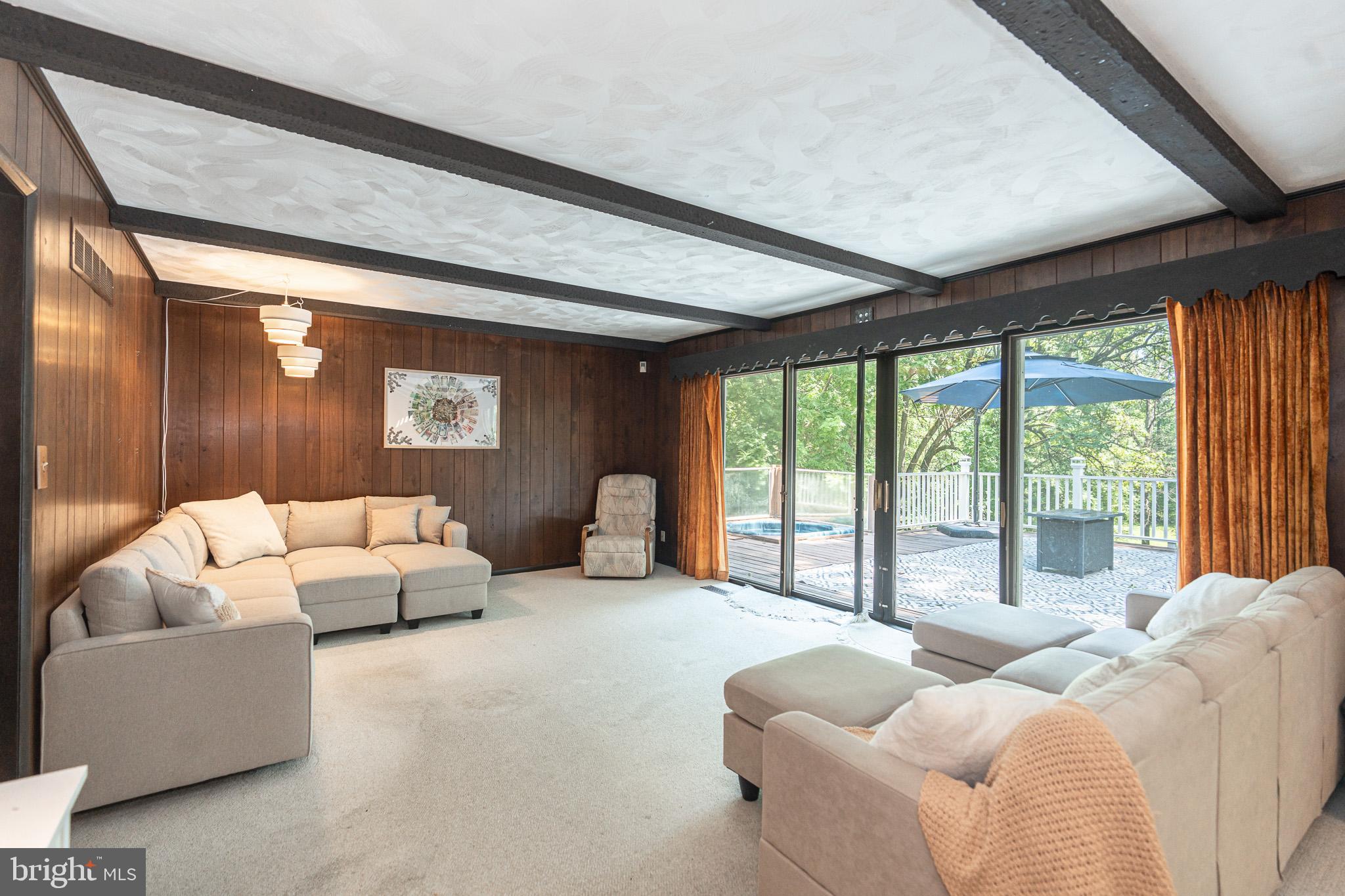 KINGSVILLE - Residential