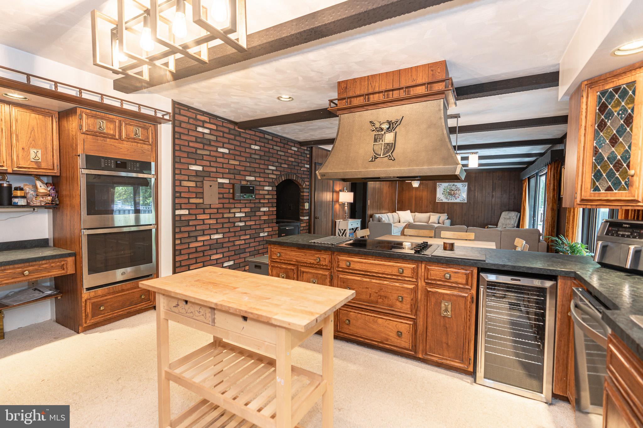 KINGSVILLE - Residential