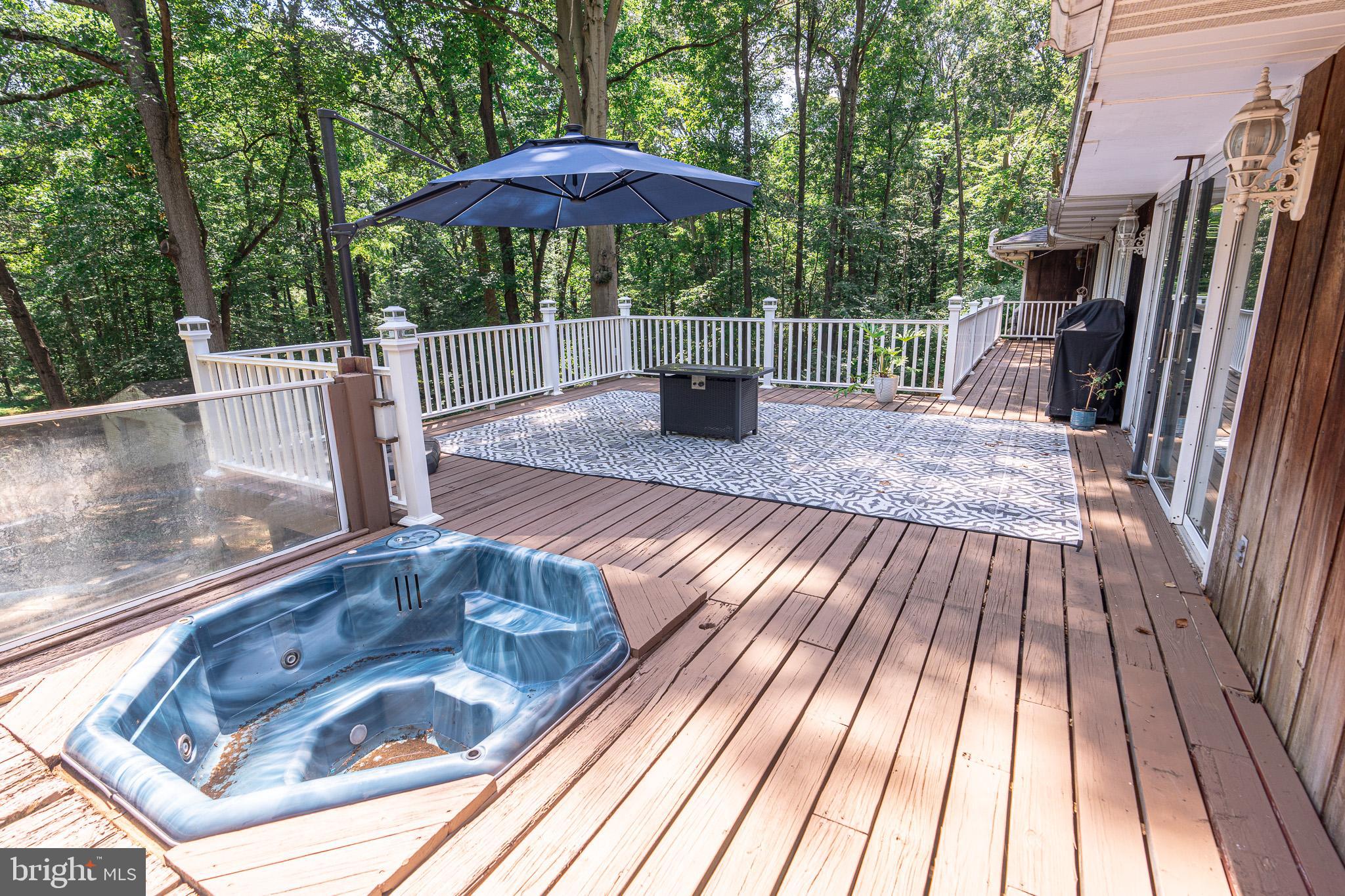 KINGSVILLE - Residential