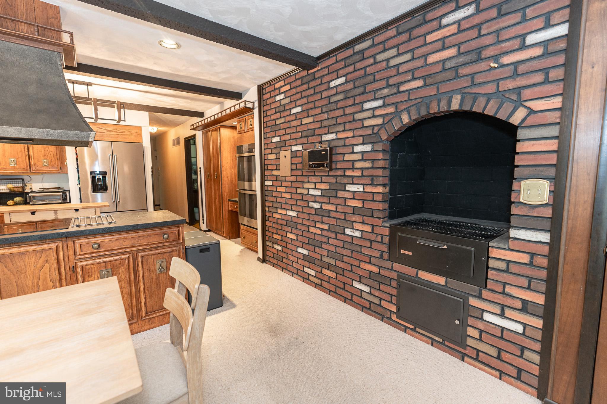 KINGSVILLE - Residential