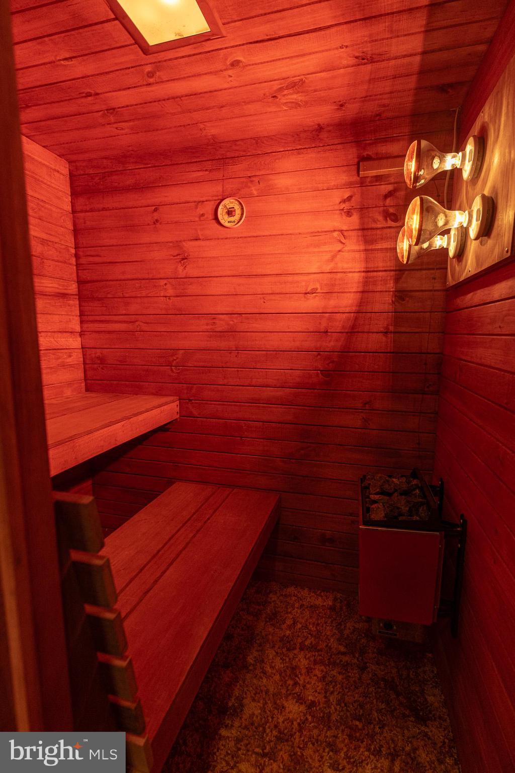 KINGSVILLE - Residential