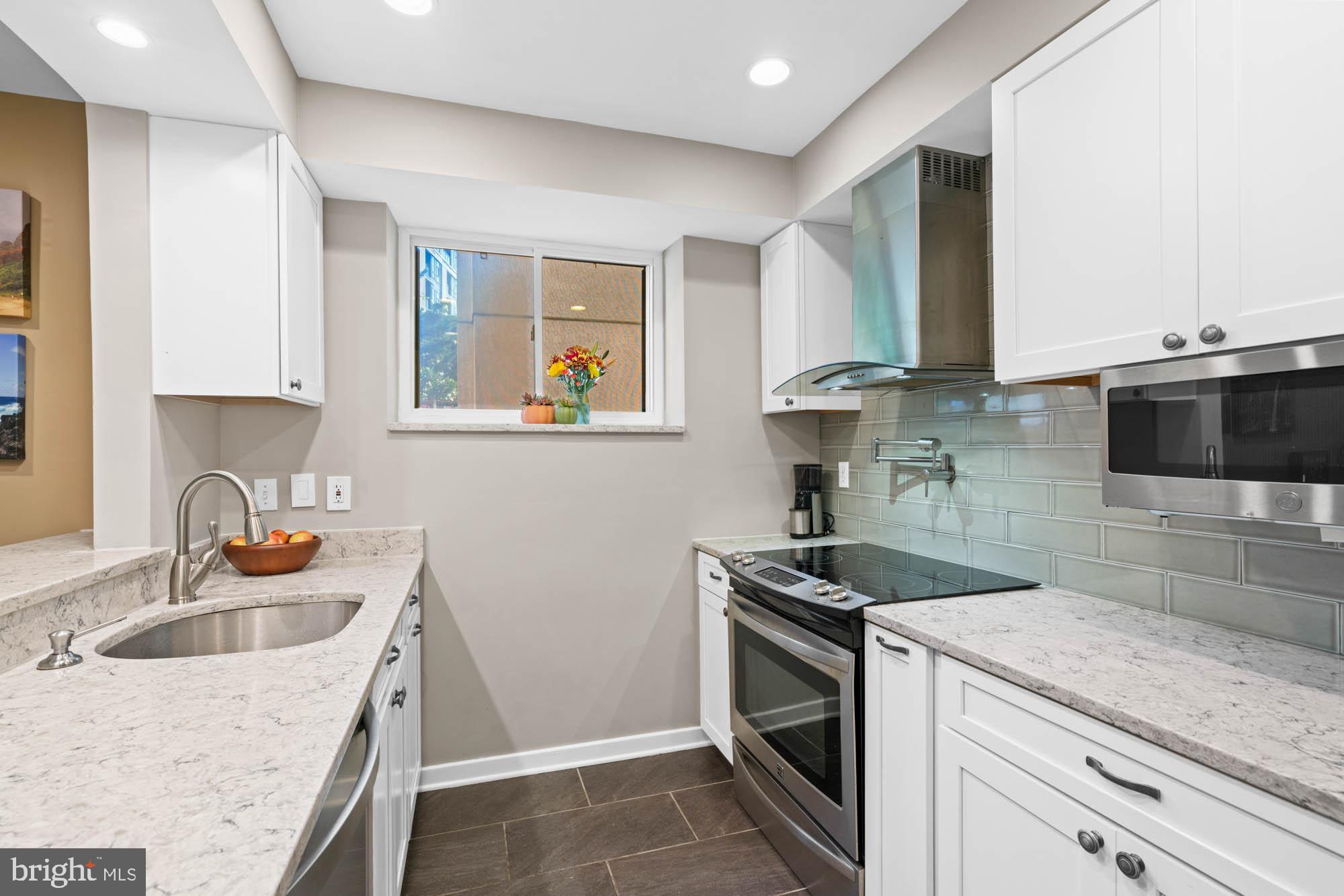 CITY COMMONS - Residential