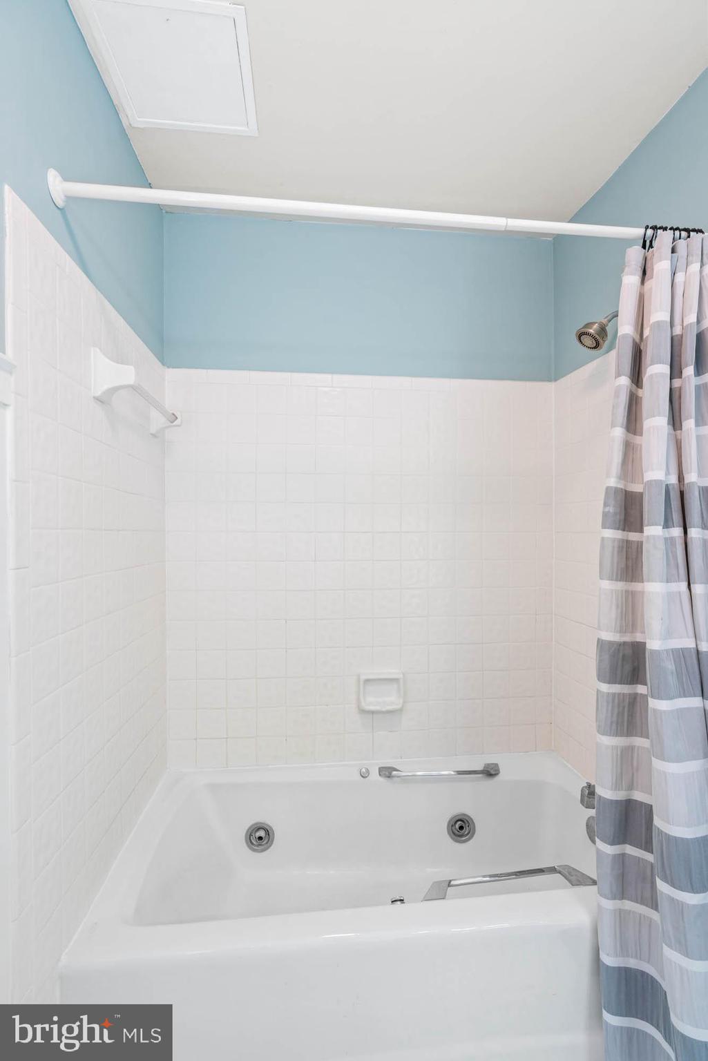 CITY COMMONS - Residential