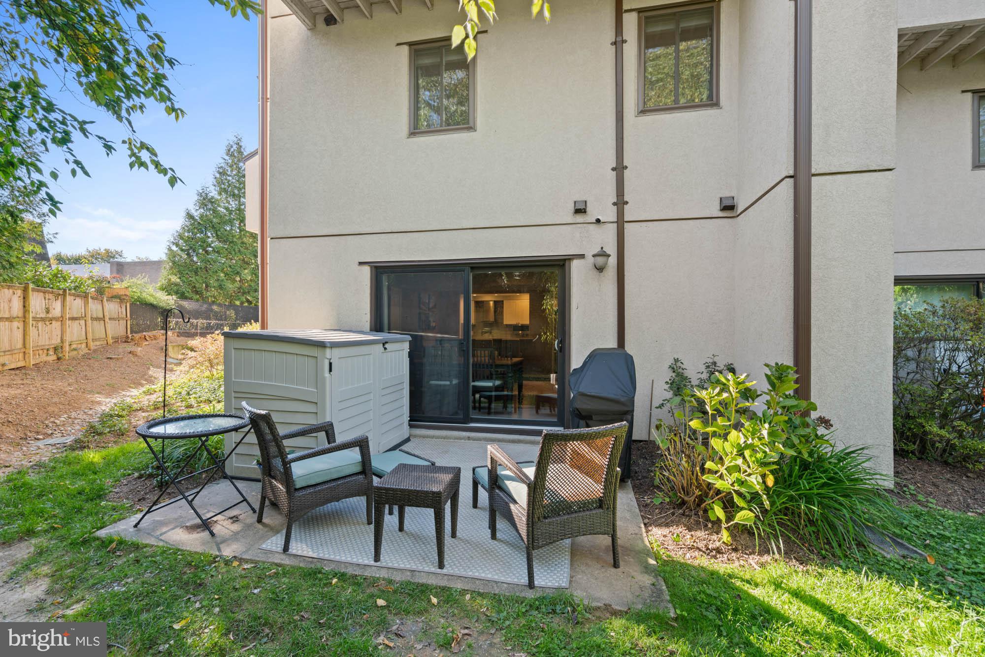 CITY COMMONS - Residential