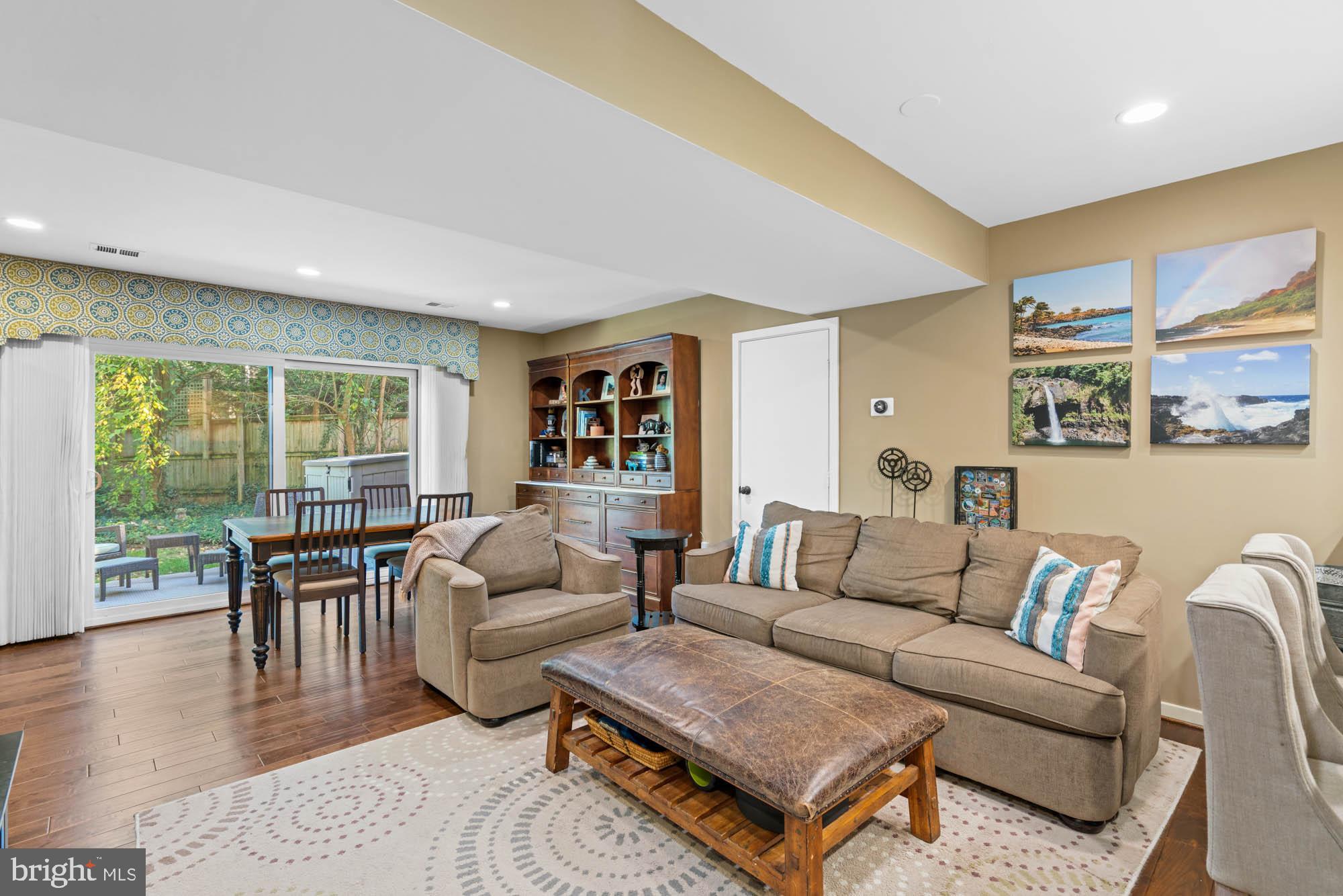 CITY COMMONS - Residential