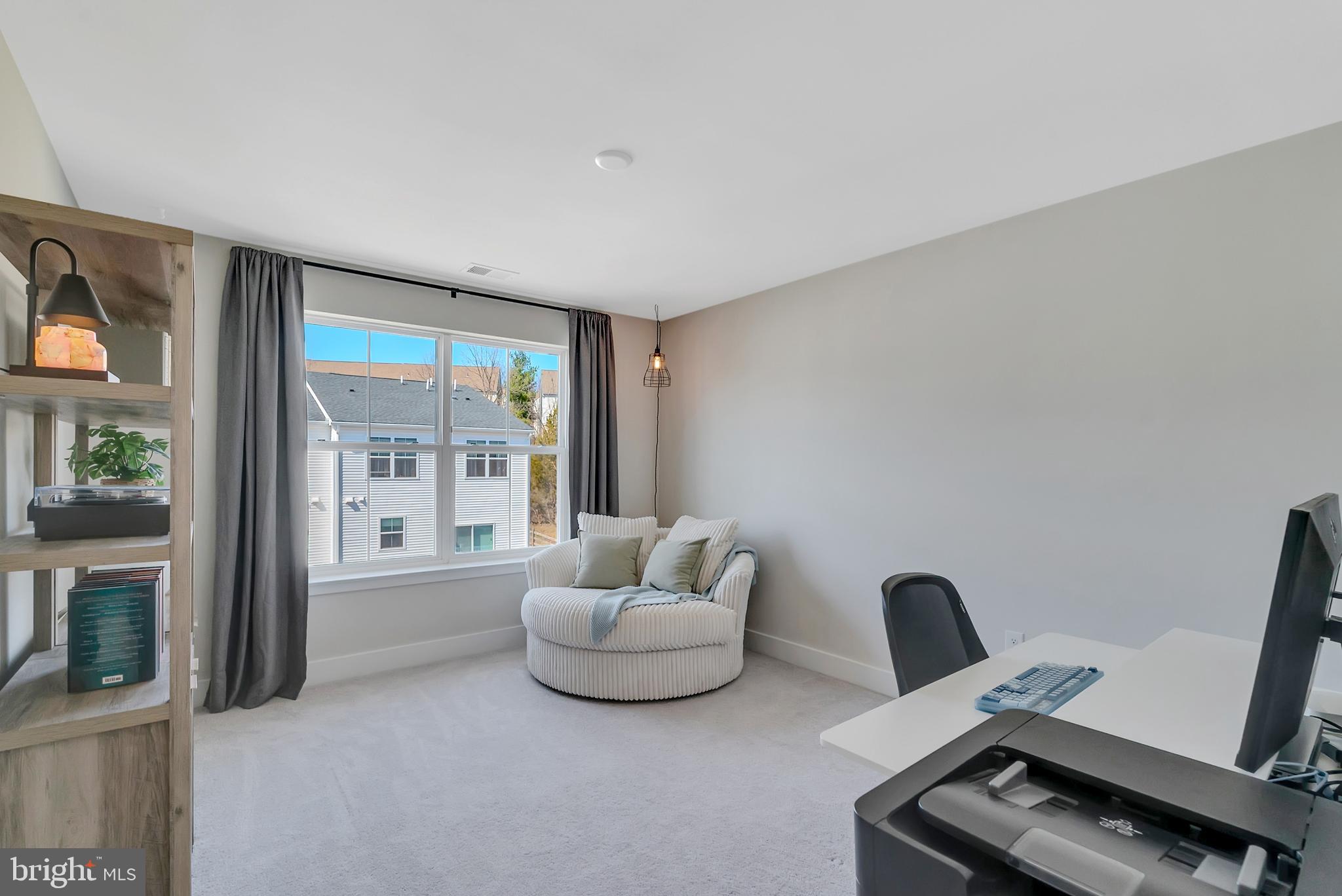 STEELPOINTE - Residential