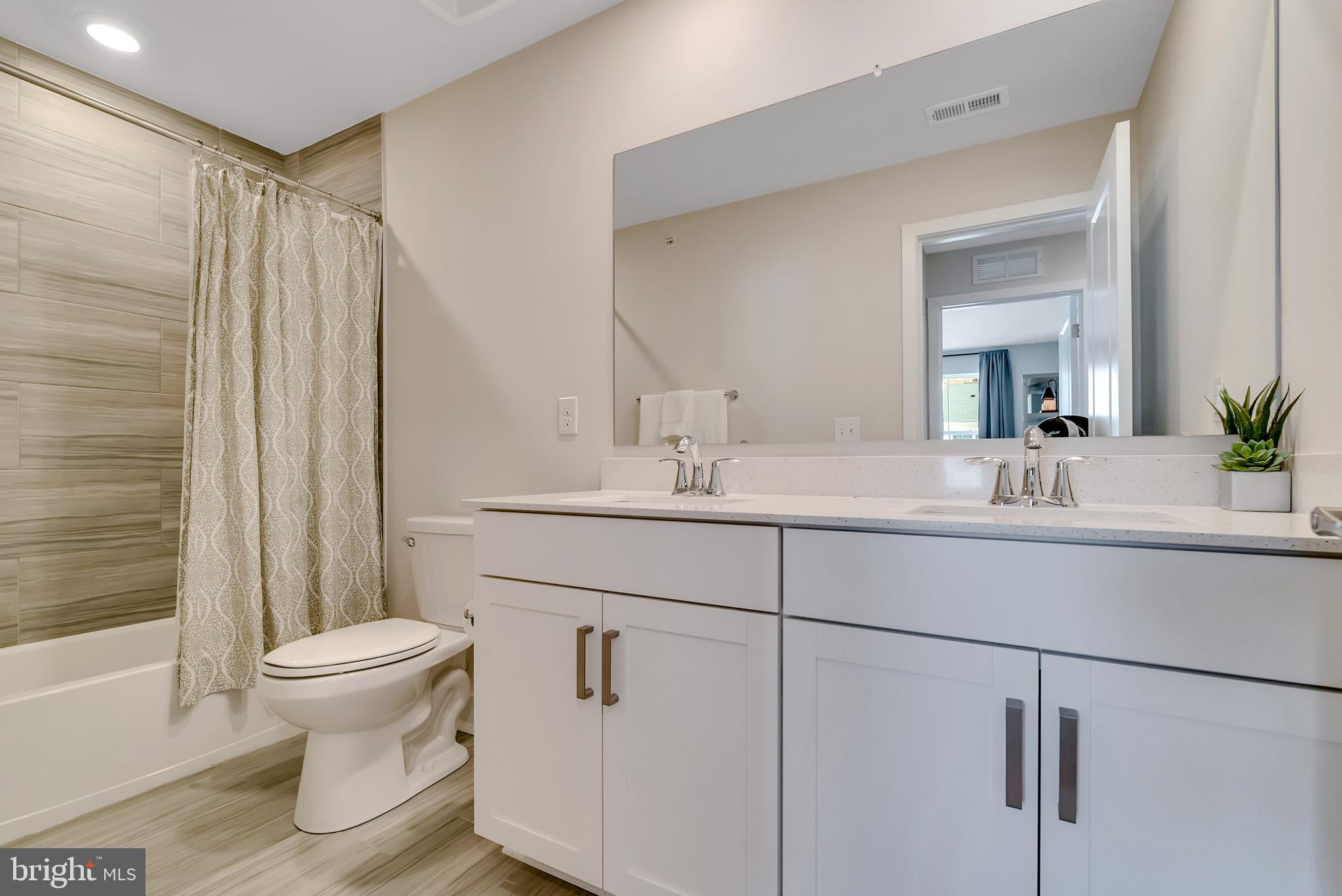 STEELPOINTE - Residential