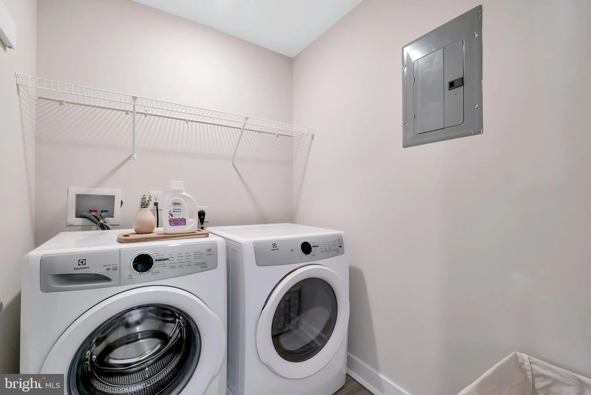 Phoenixville, Pennsylvania 19460, United States, 3 Bedrooms Bedrooms, ,3 BathroomsBathrooms,Residential,Active,95931