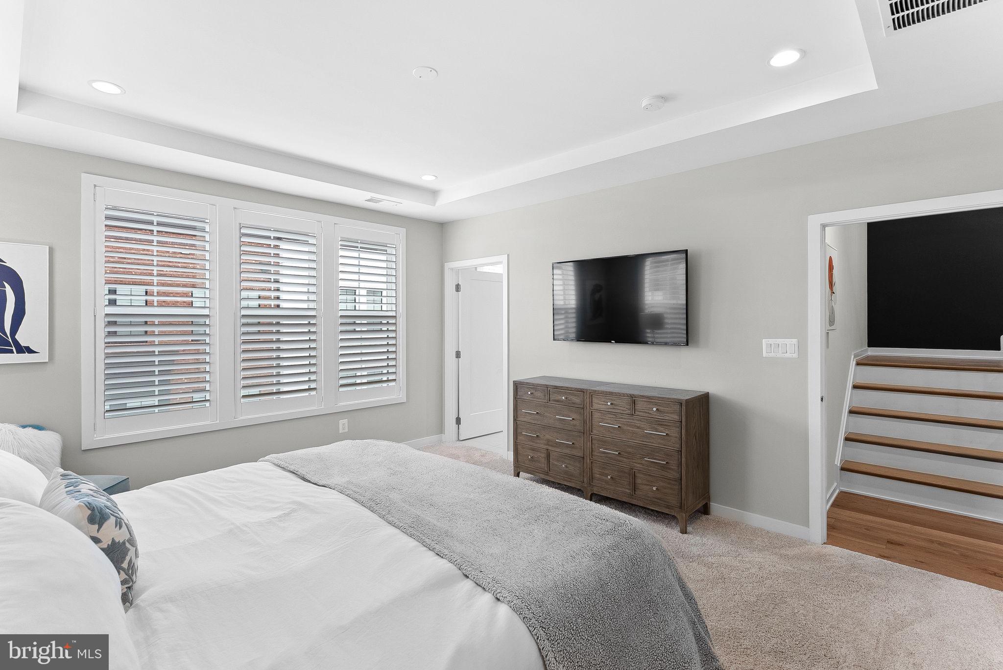 REGENCY AT BELMONT - Residential