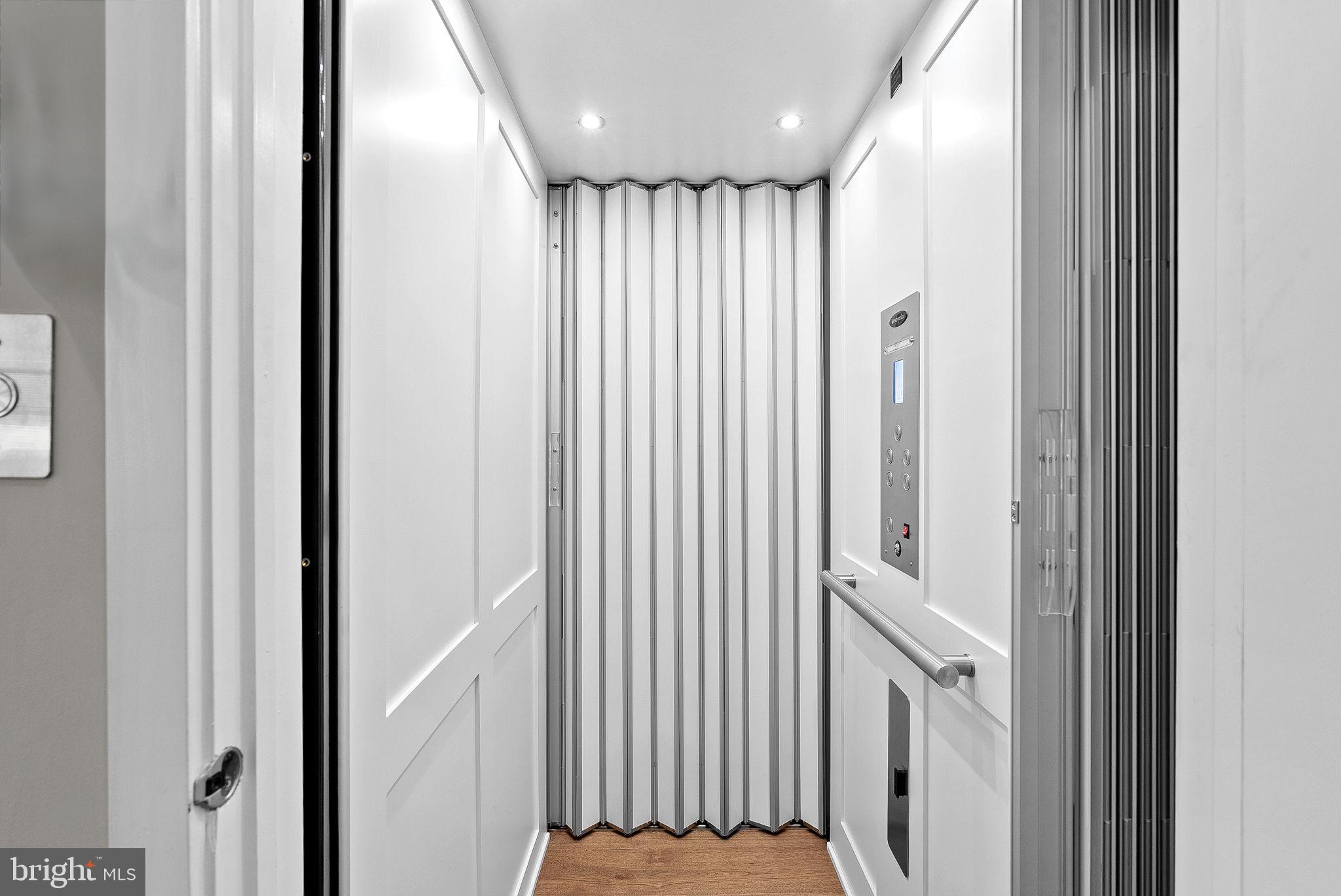 REGENCY AT BELMONT - Residential