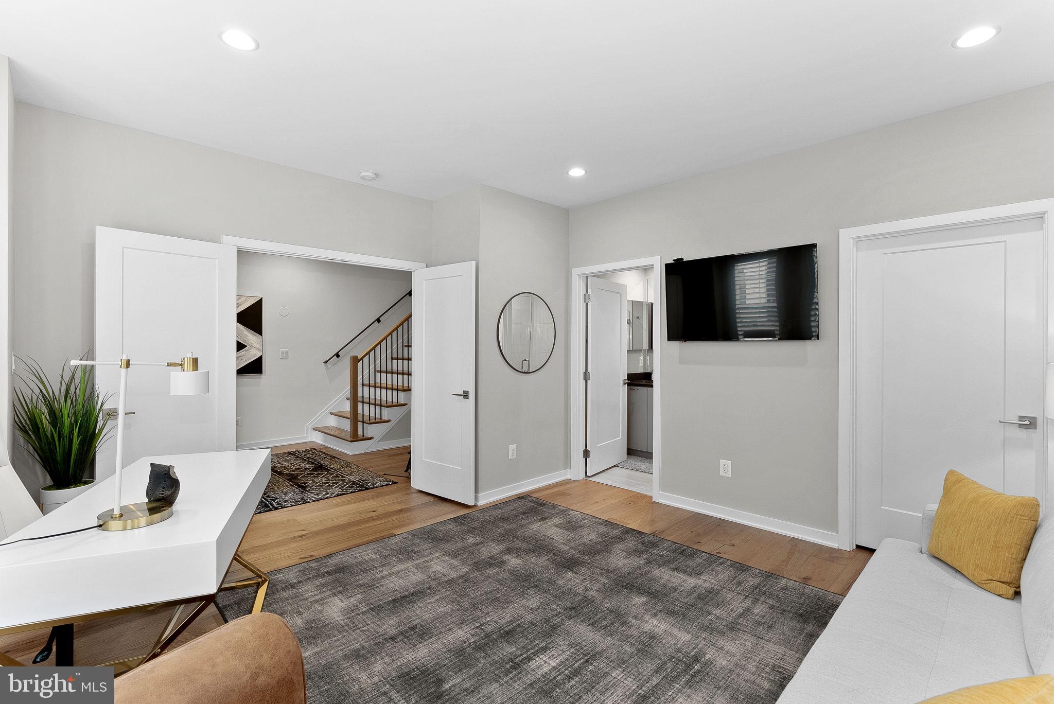 REGENCY AT BELMONT - Residential