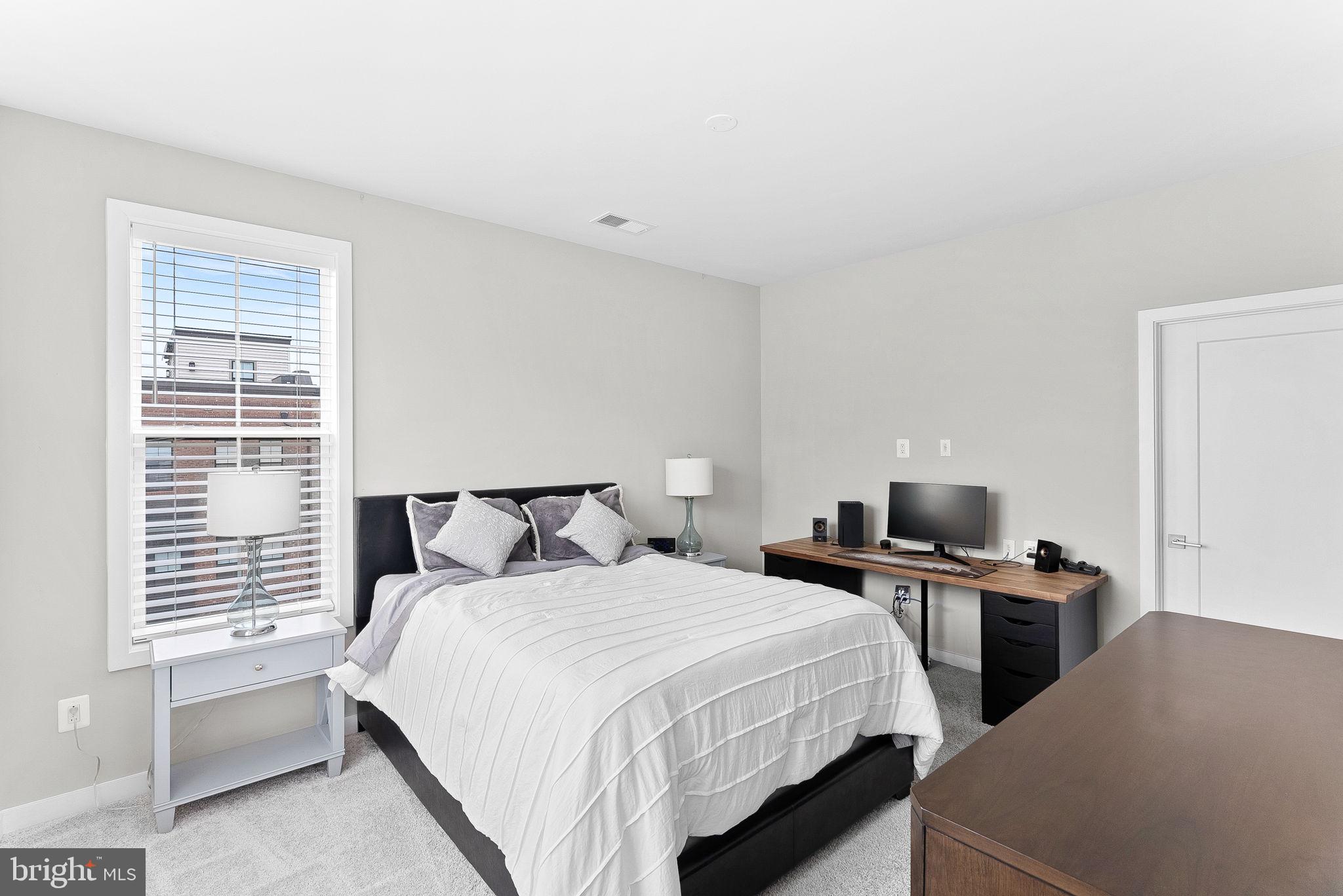 REGENCY AT BELMONT - Residential