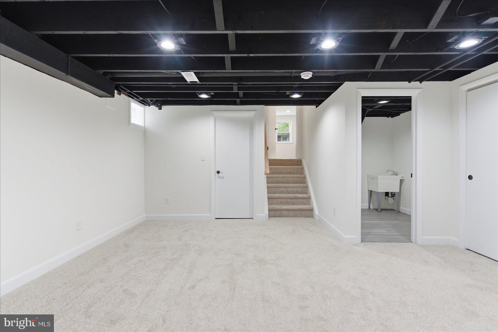 CAMPUS HILLS - Residential