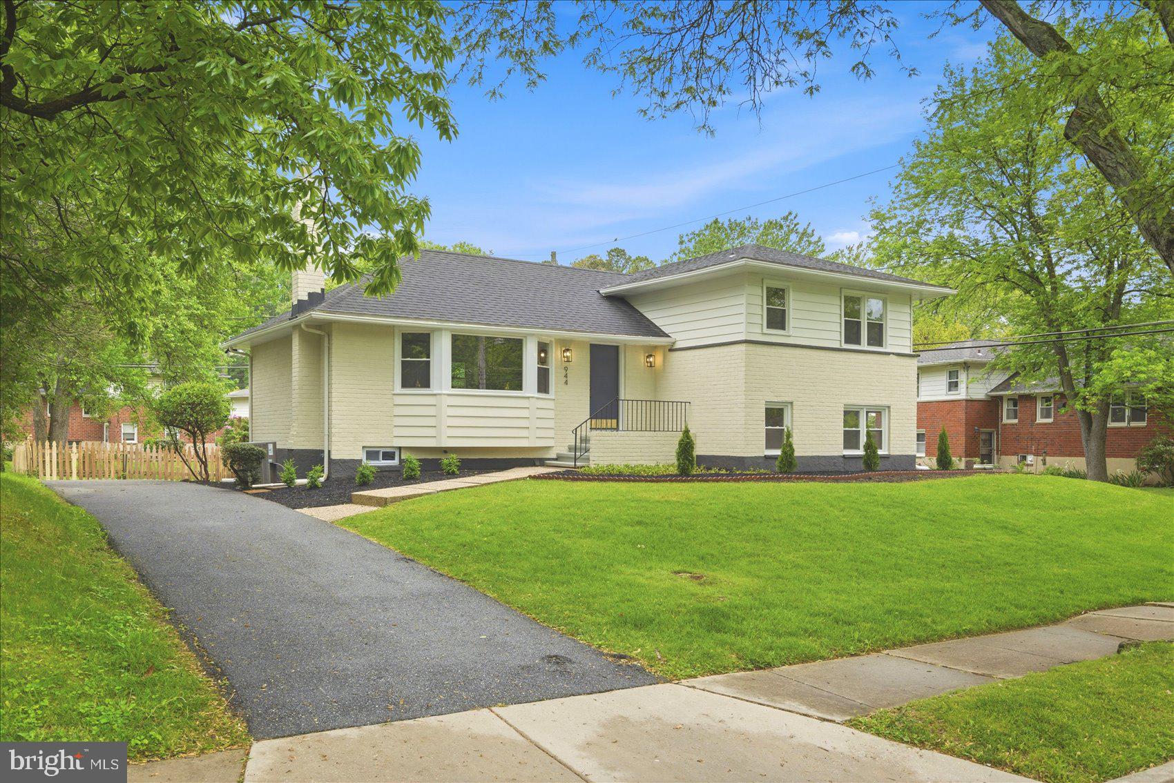 CAMPUS HILLS - Residential