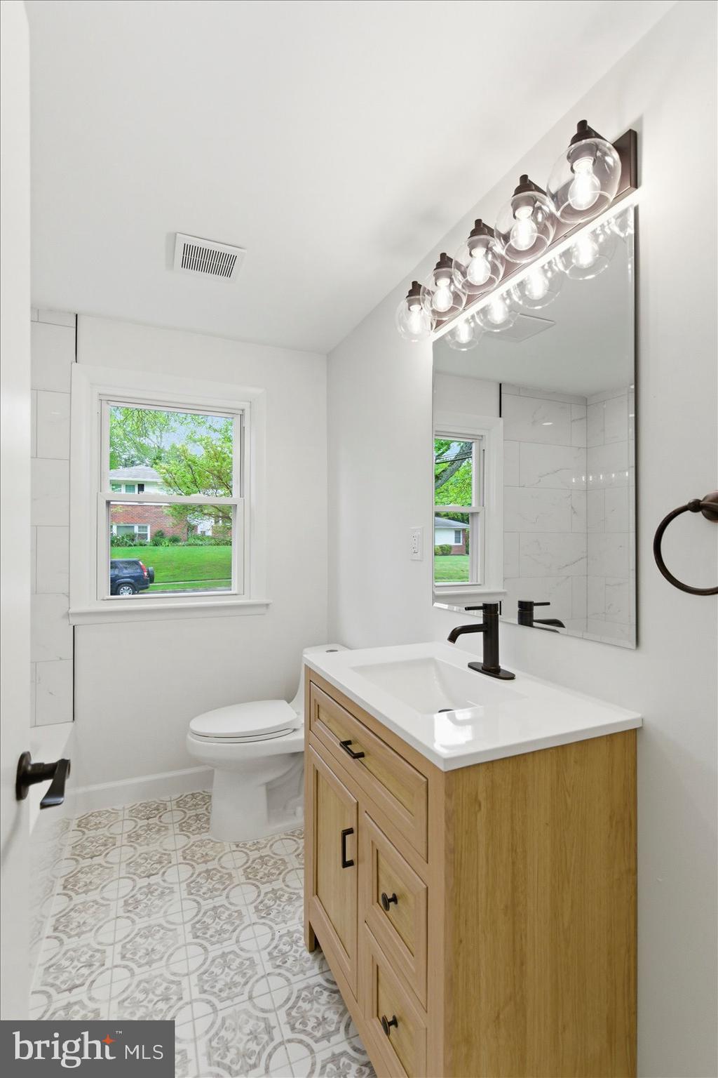 CAMPUS HILLS - Residential