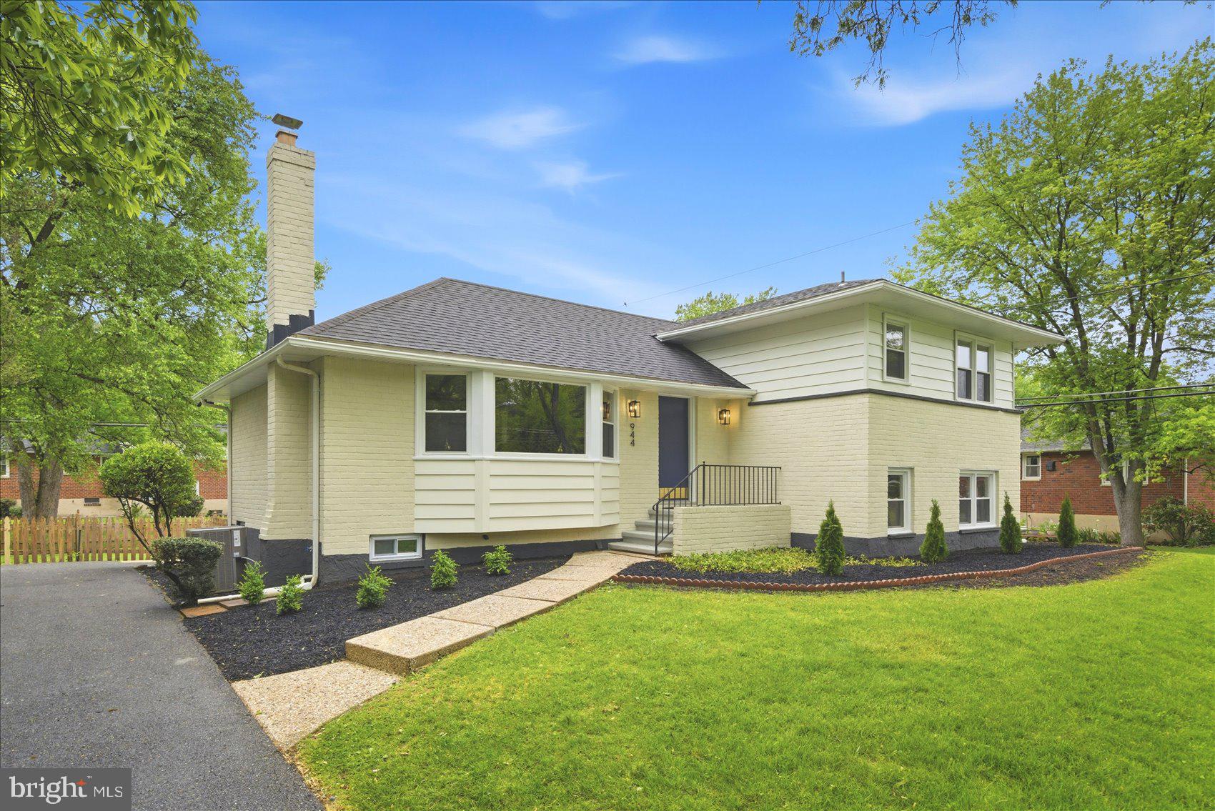 CAMPUS HILLS - Residential