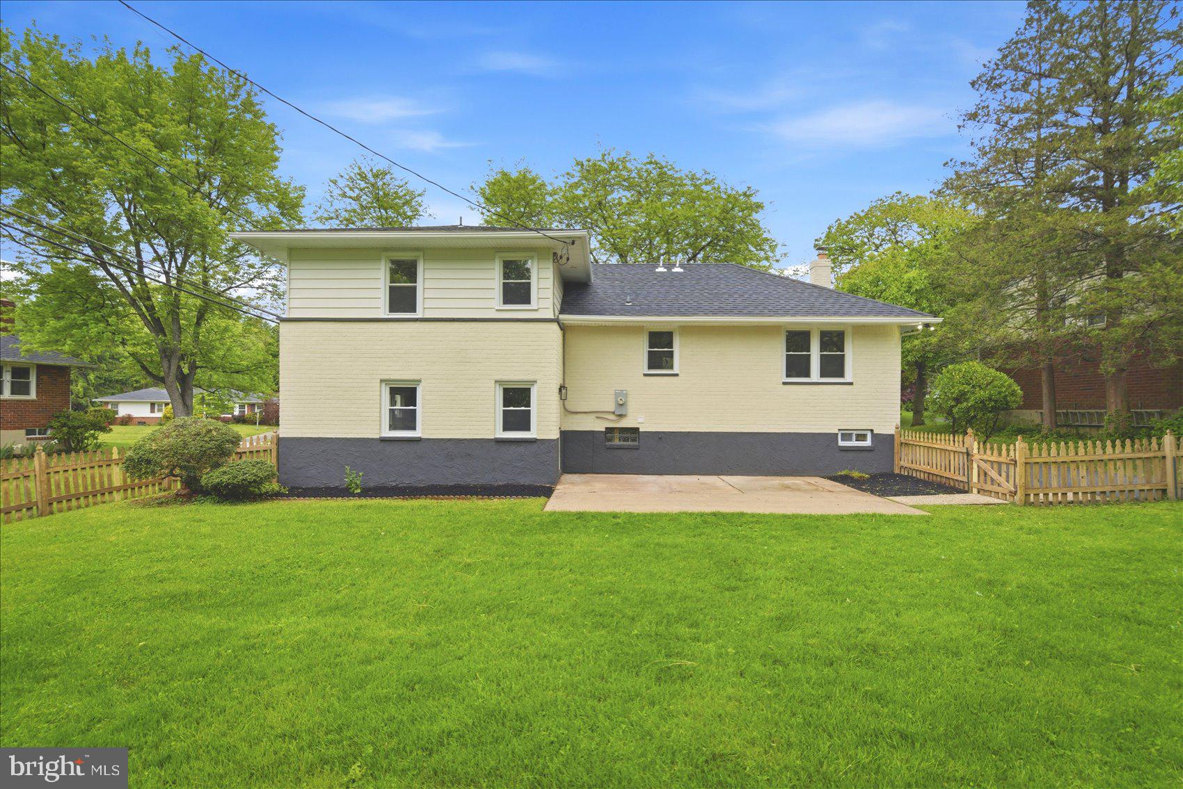 CAMPUS HILLS - Residential